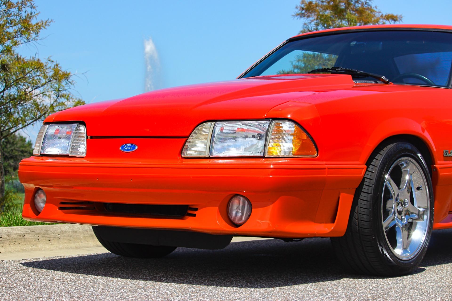 1993 Ford Mustang GT 25