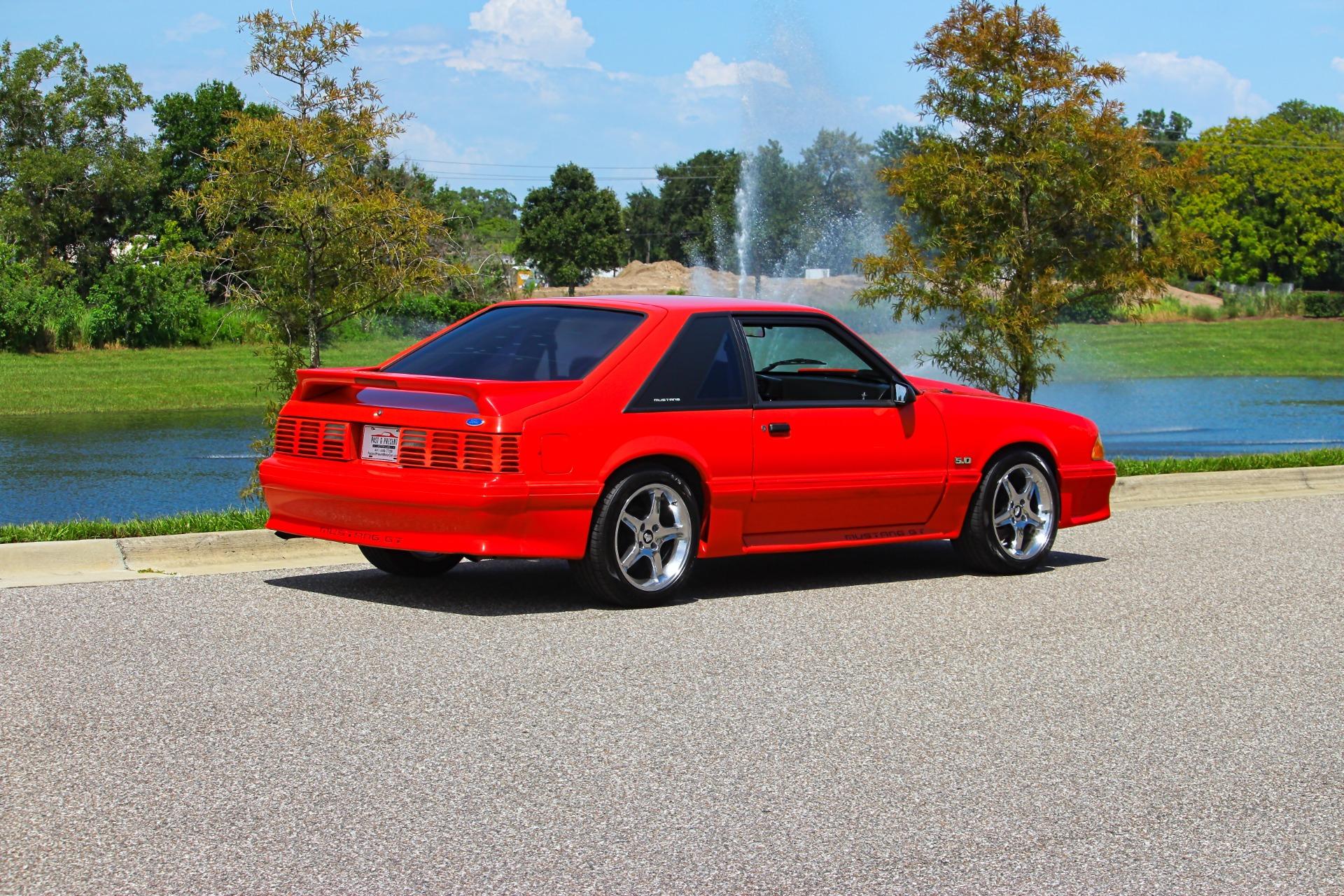1993 Ford Mustang GT 31