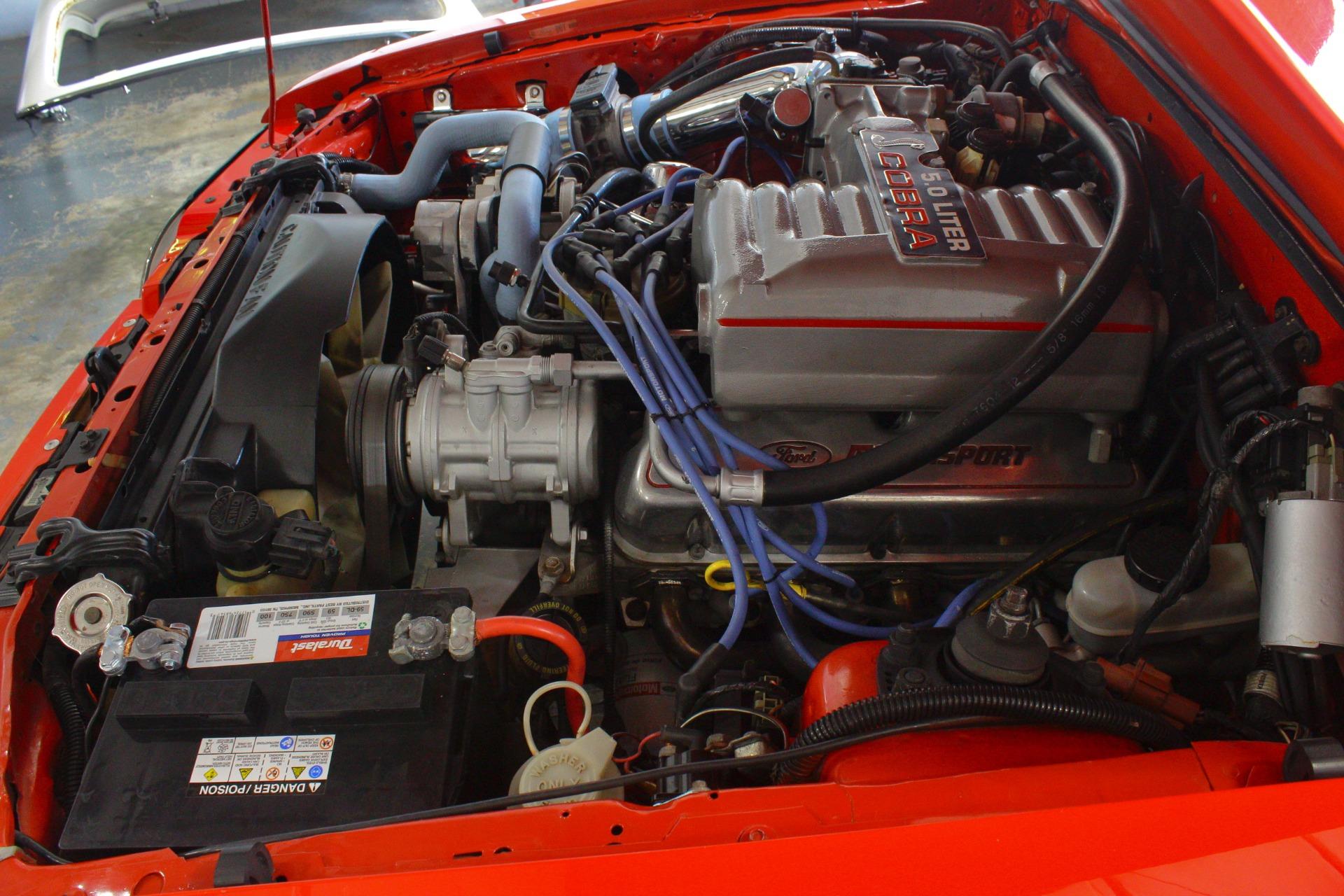 1993 Ford Mustang GT 13