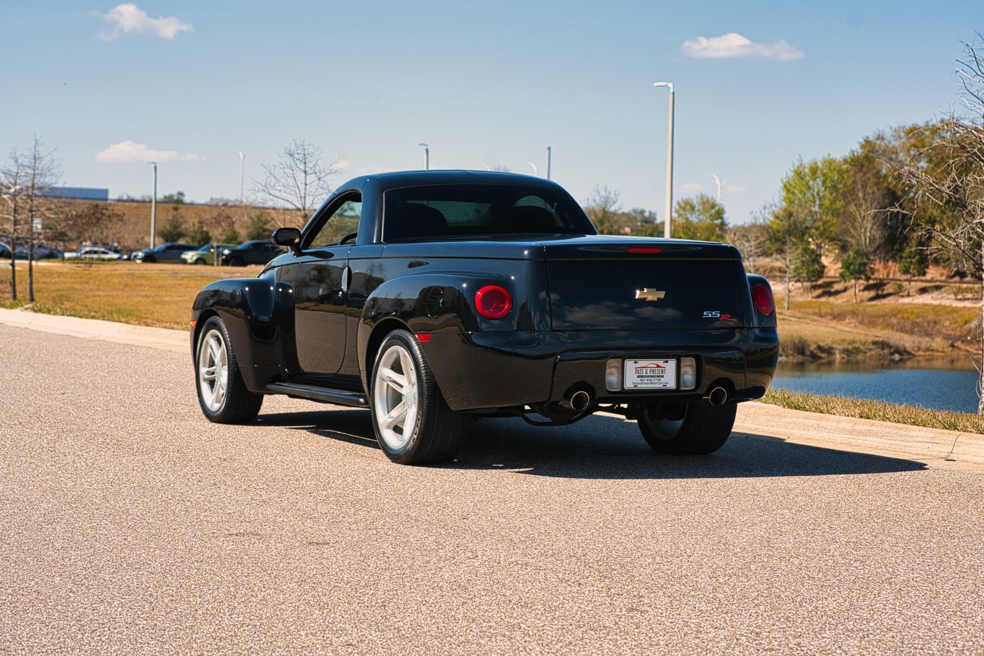 2004 Chevrolet SSR 19