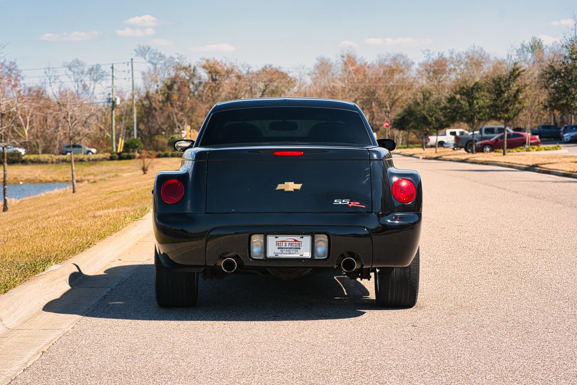 2004 Chevrolet SSR 37