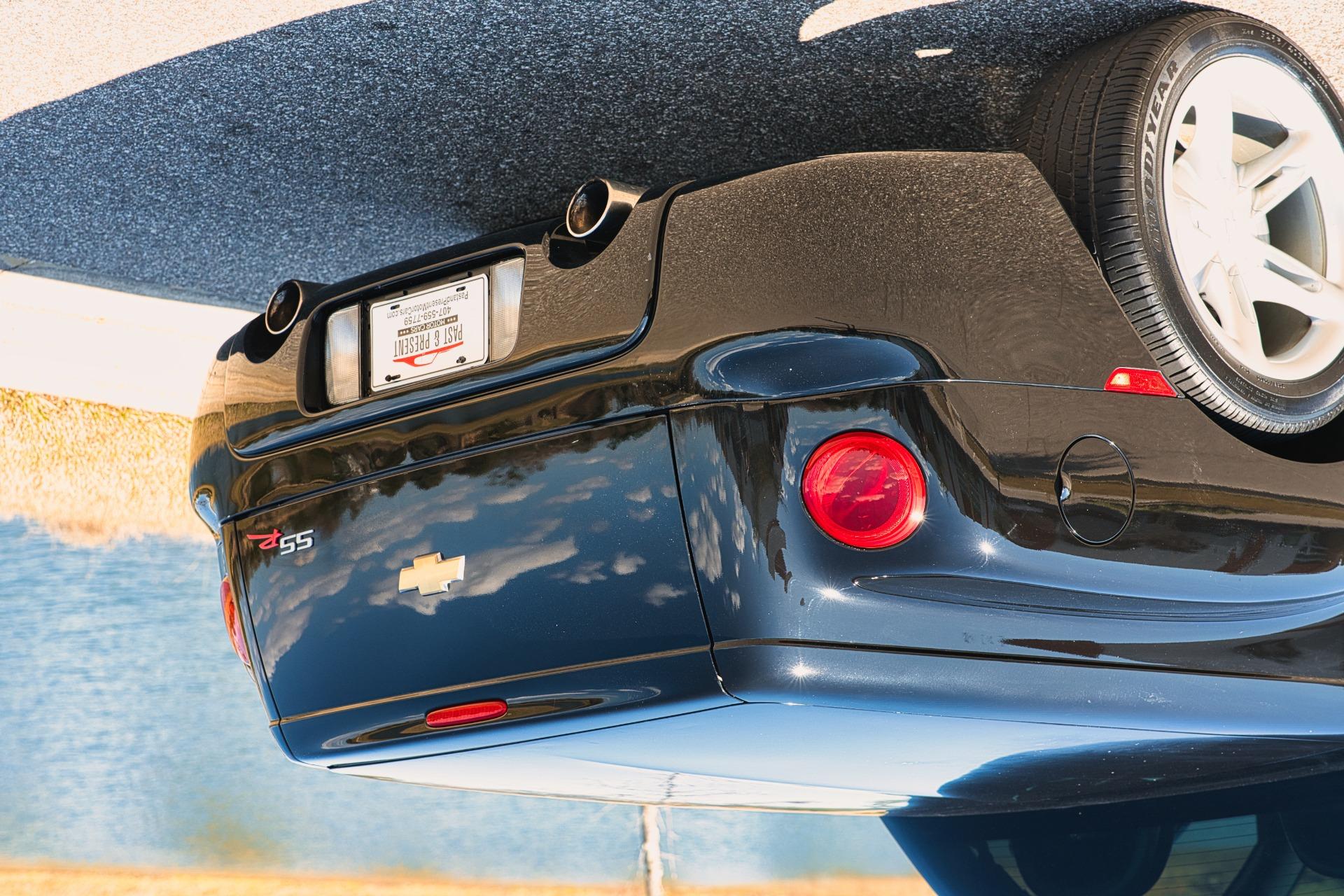 2004 Chevrolet SSR 29
