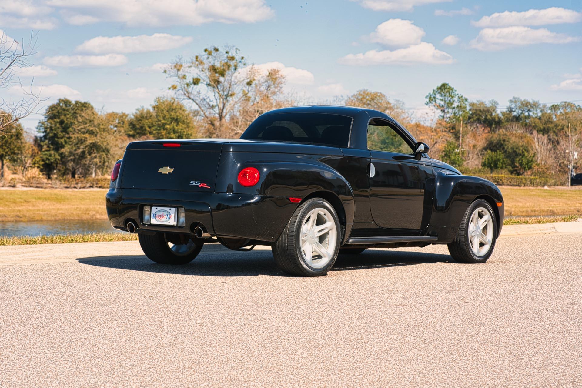 2004 Chevrolet SSR 31