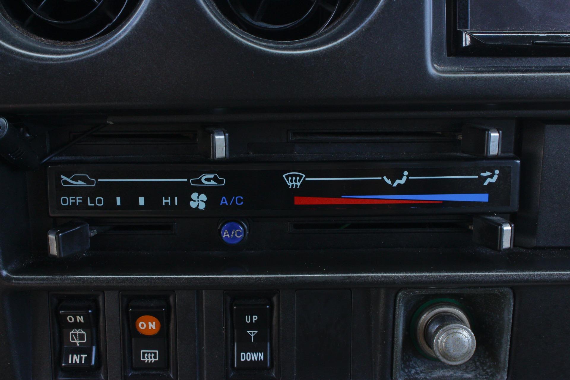 1990 Toyota Land Cruiser 75