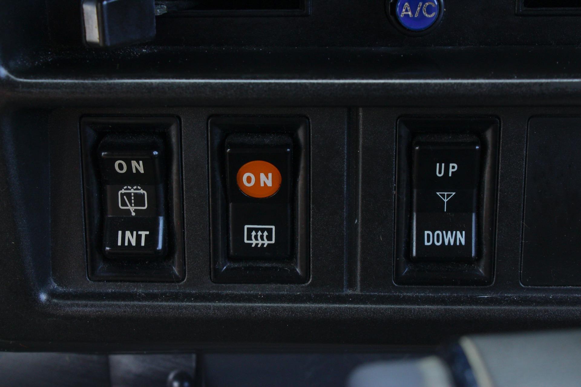1990 Toyota Land Cruiser 74