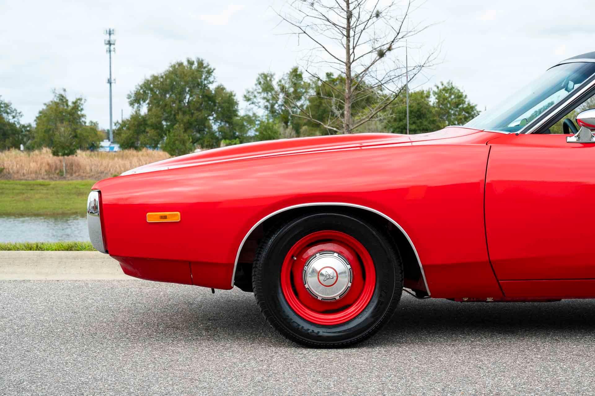 1972 Dodge Charger 13