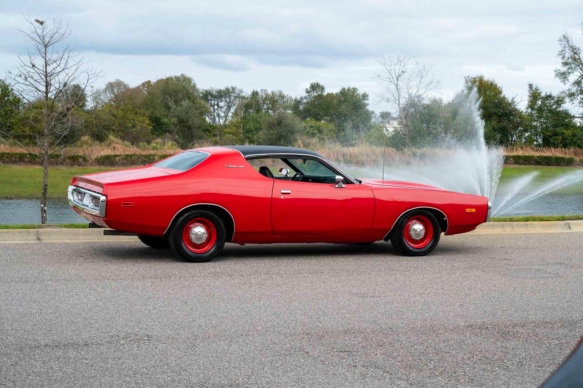 1972 Dodge Charger 26