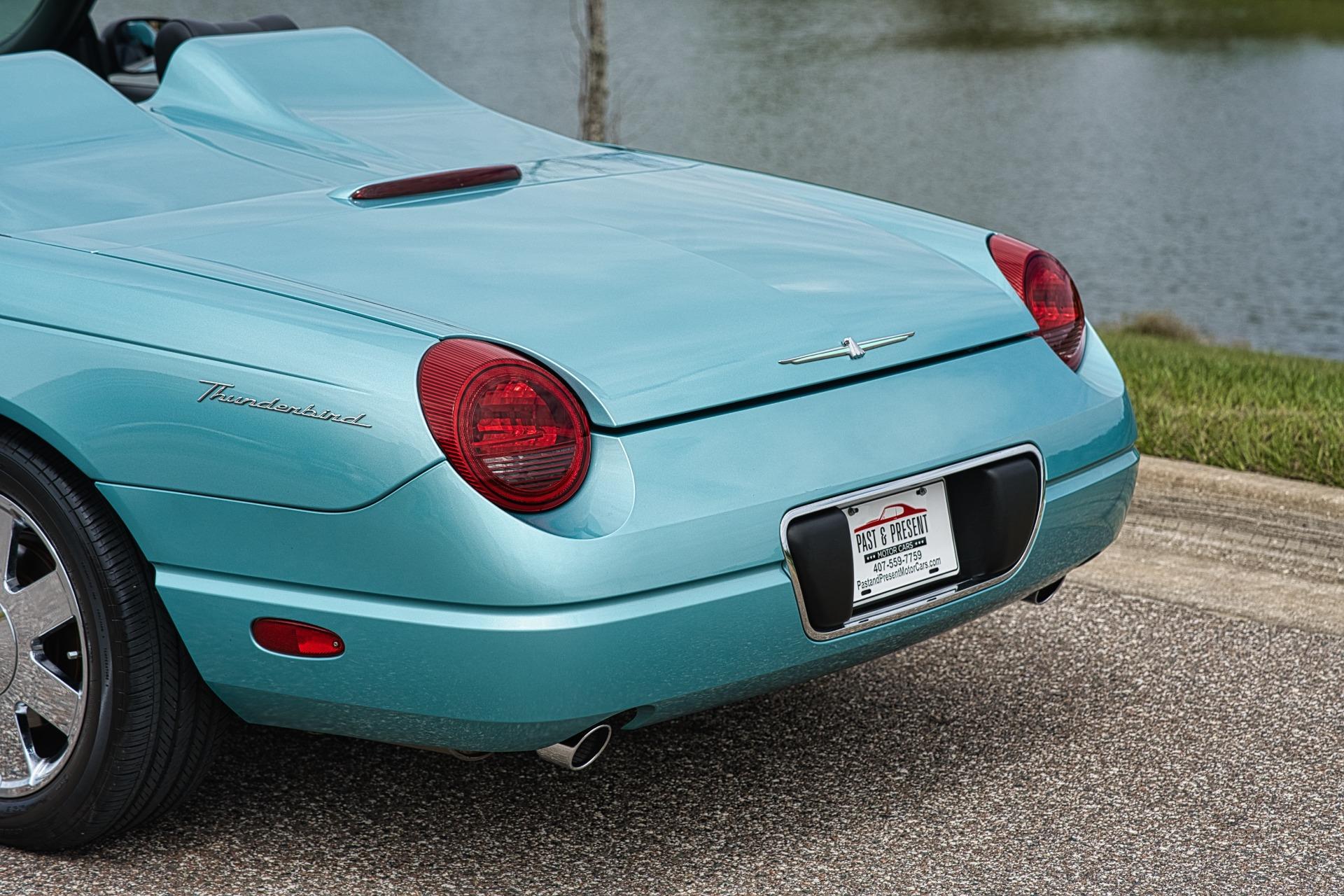 2002 Ford Thunderbird 36