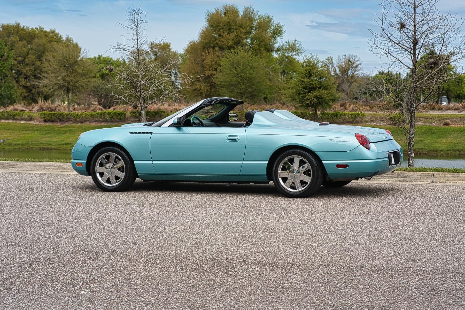 2002 Ford Thunderbird 23