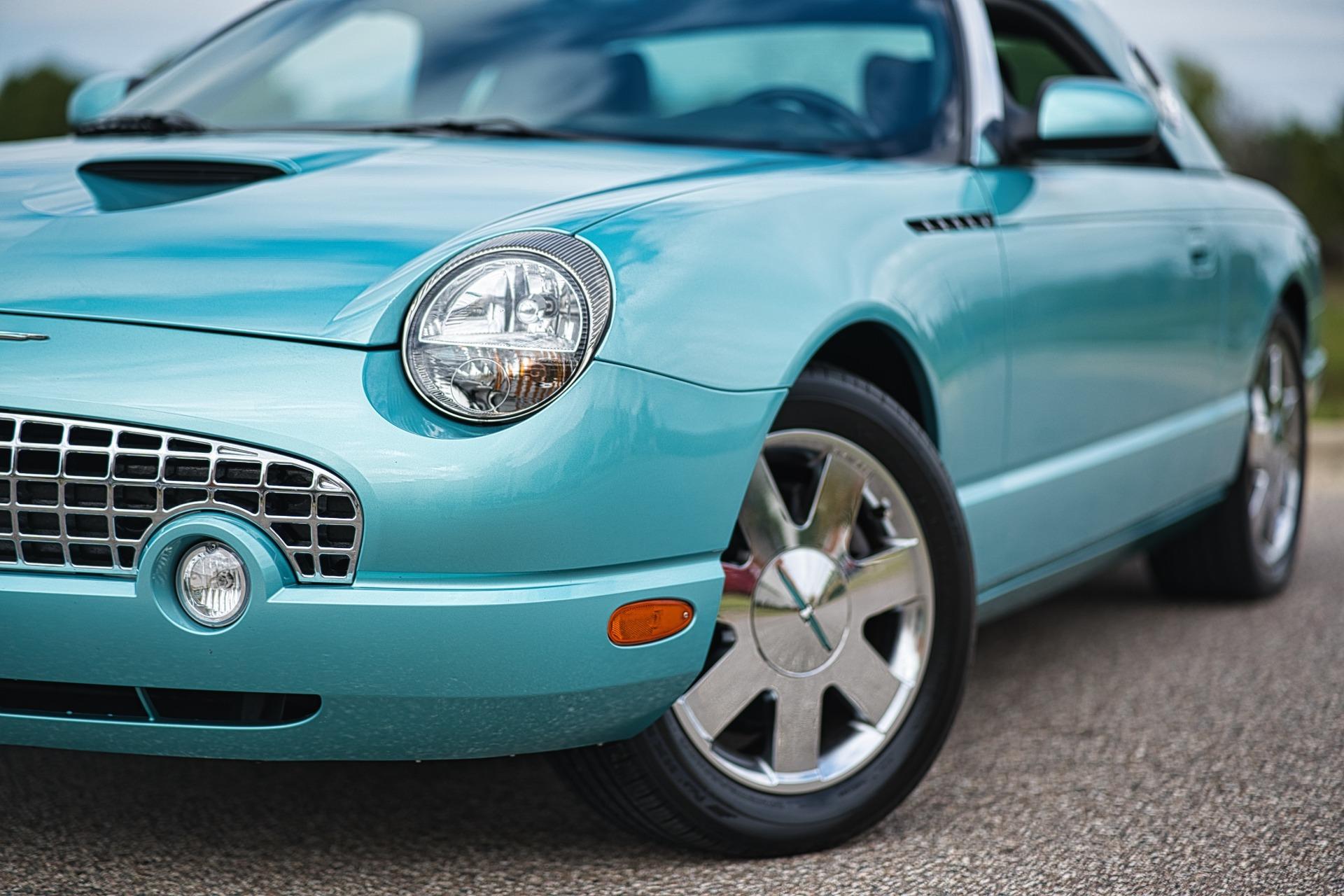 2002 Ford Thunderbird 176