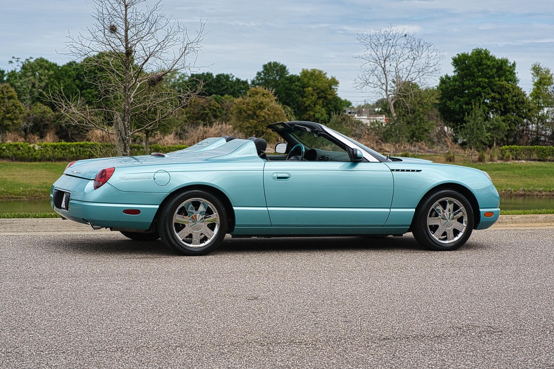 2002 Ford Thunderbird 39