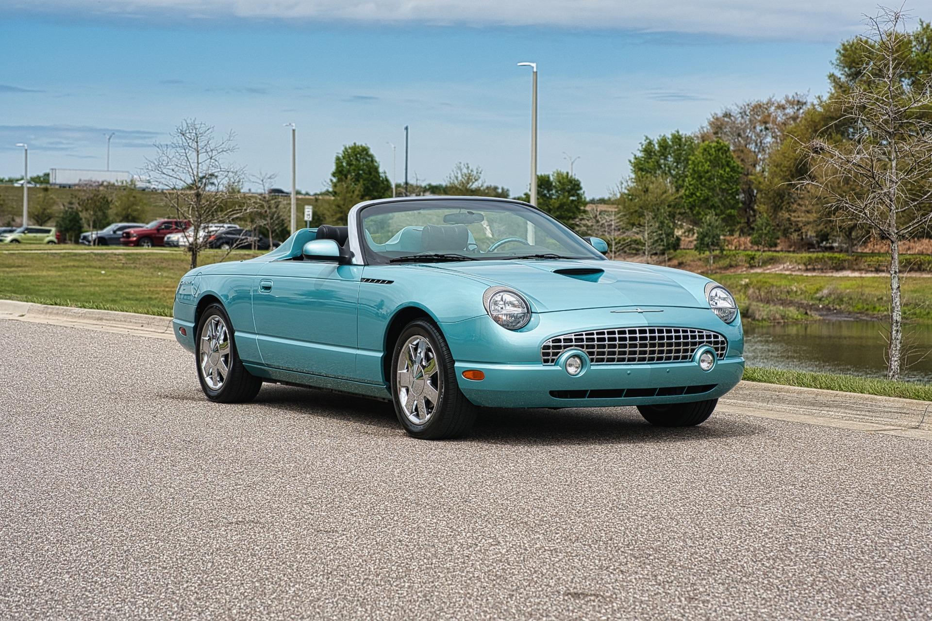 2002 Ford Thunderbird 8