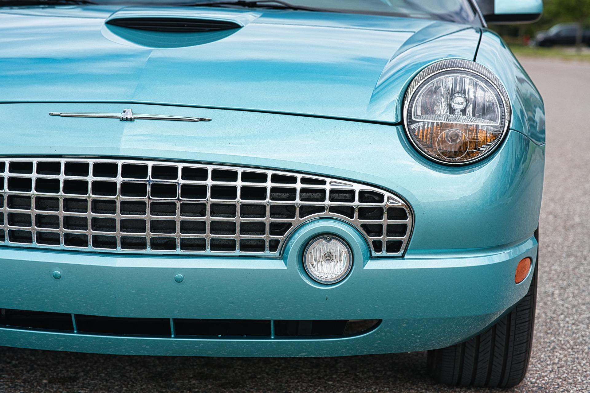 2002 Ford Thunderbird 141
