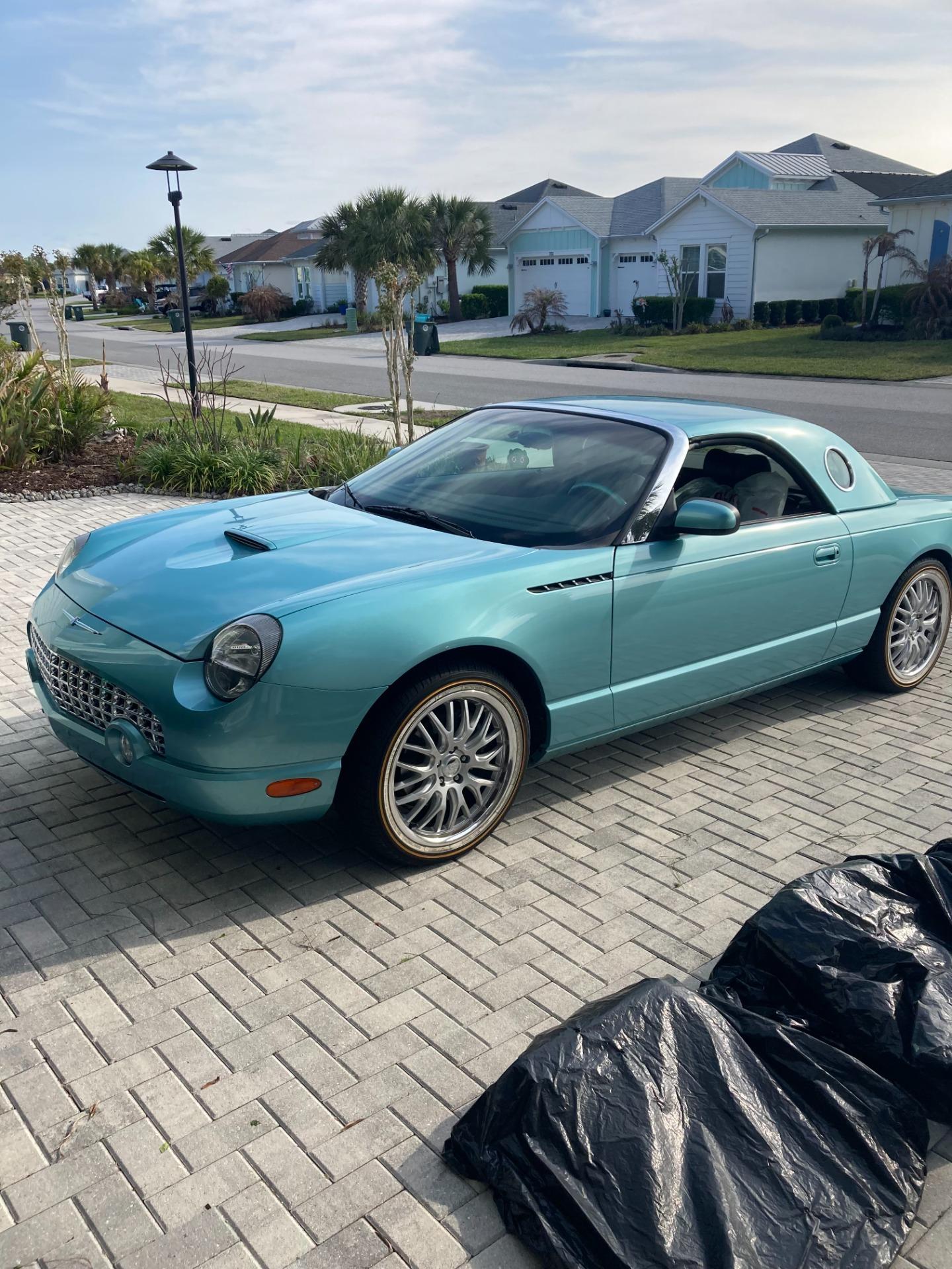 2002 Ford Thunderbird 205
