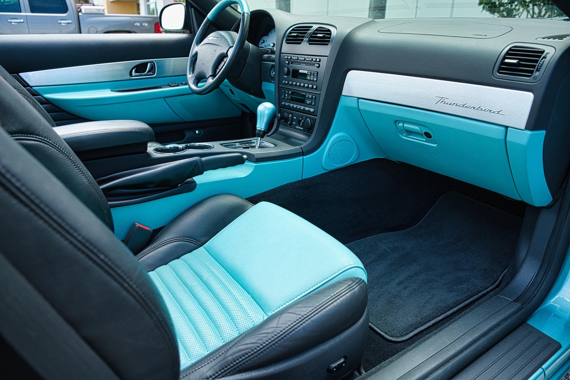 2002 Ford Thunderbird 77