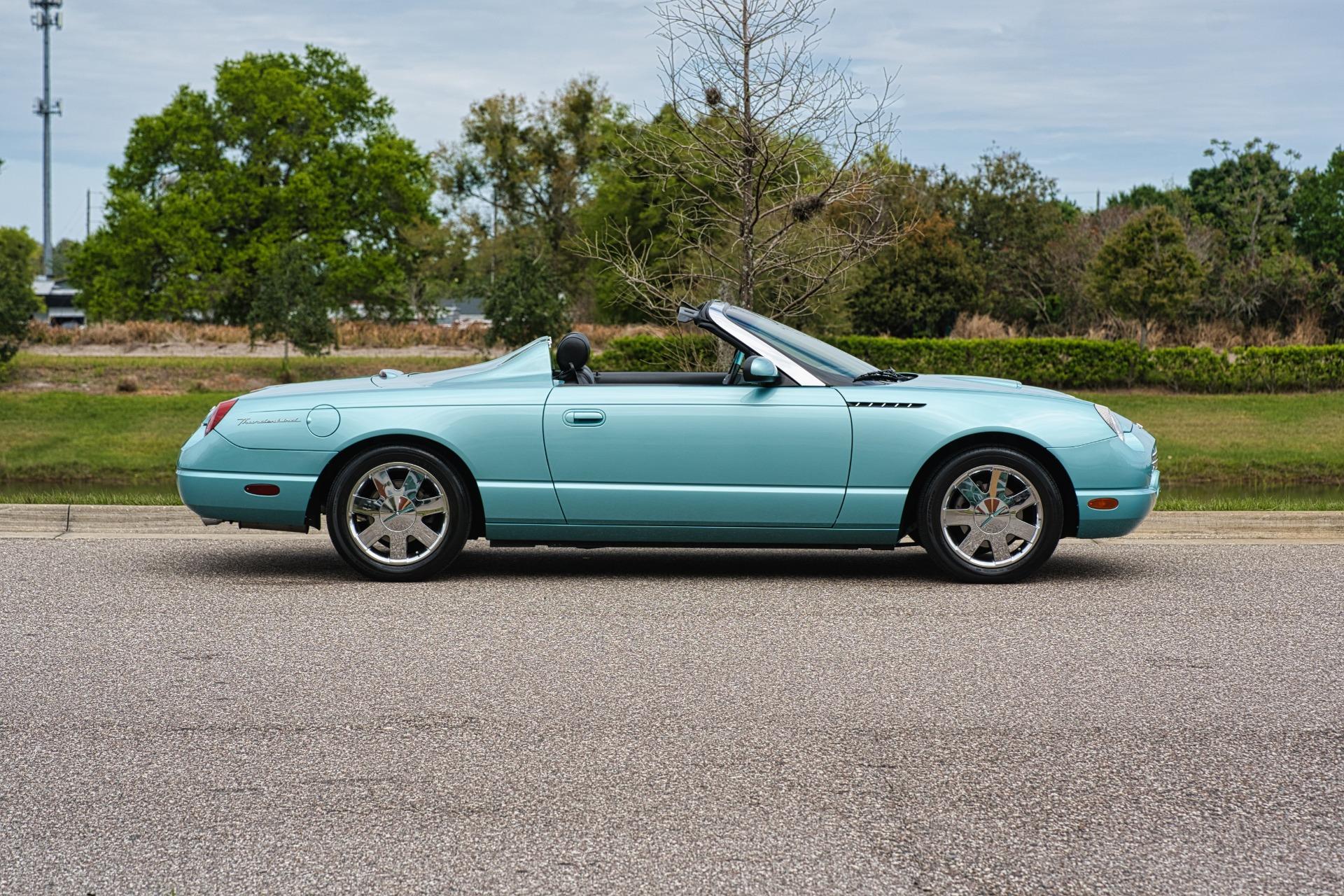 2002 Ford Thunderbird 7