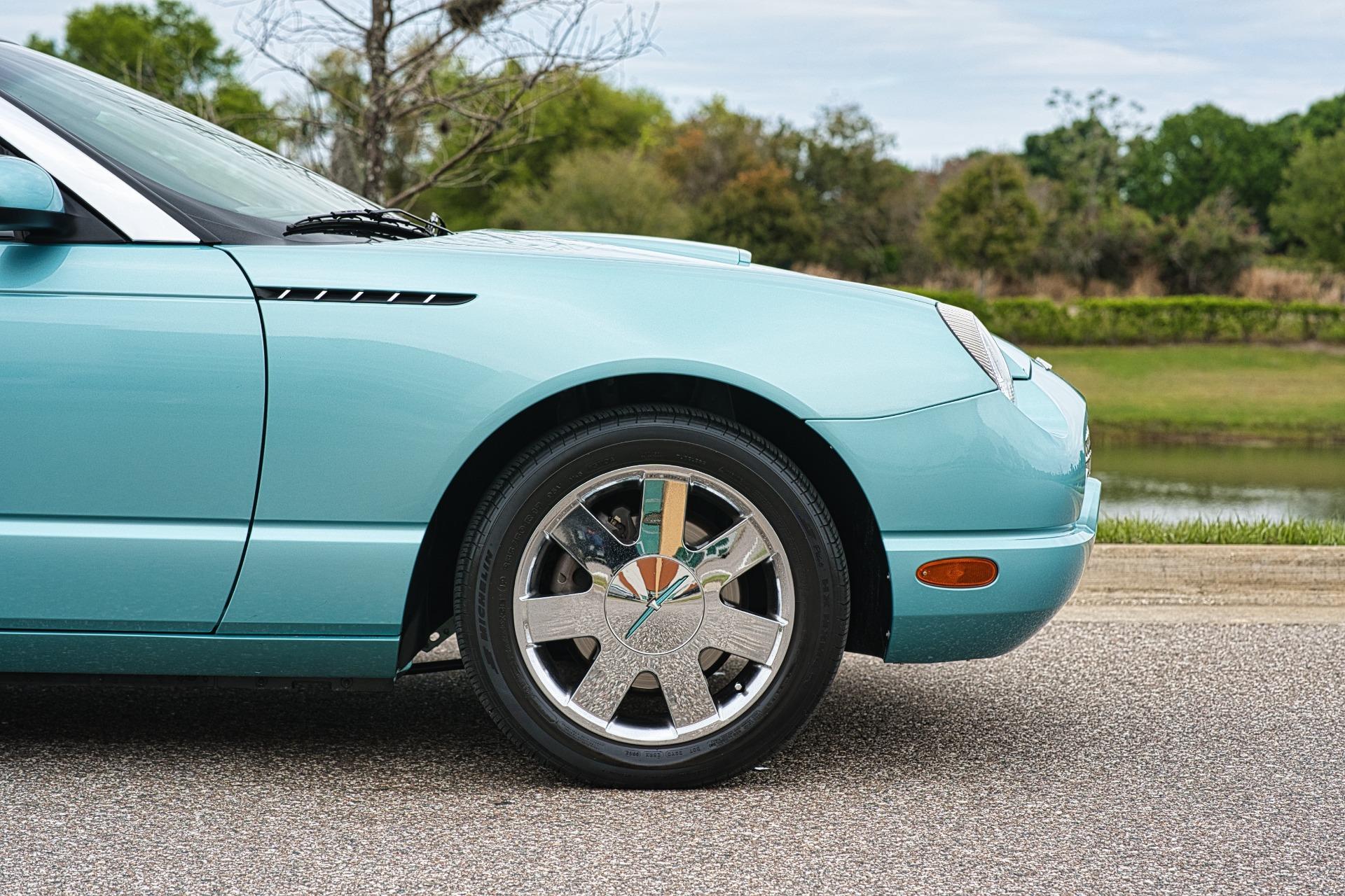 2002 Ford Thunderbird 125