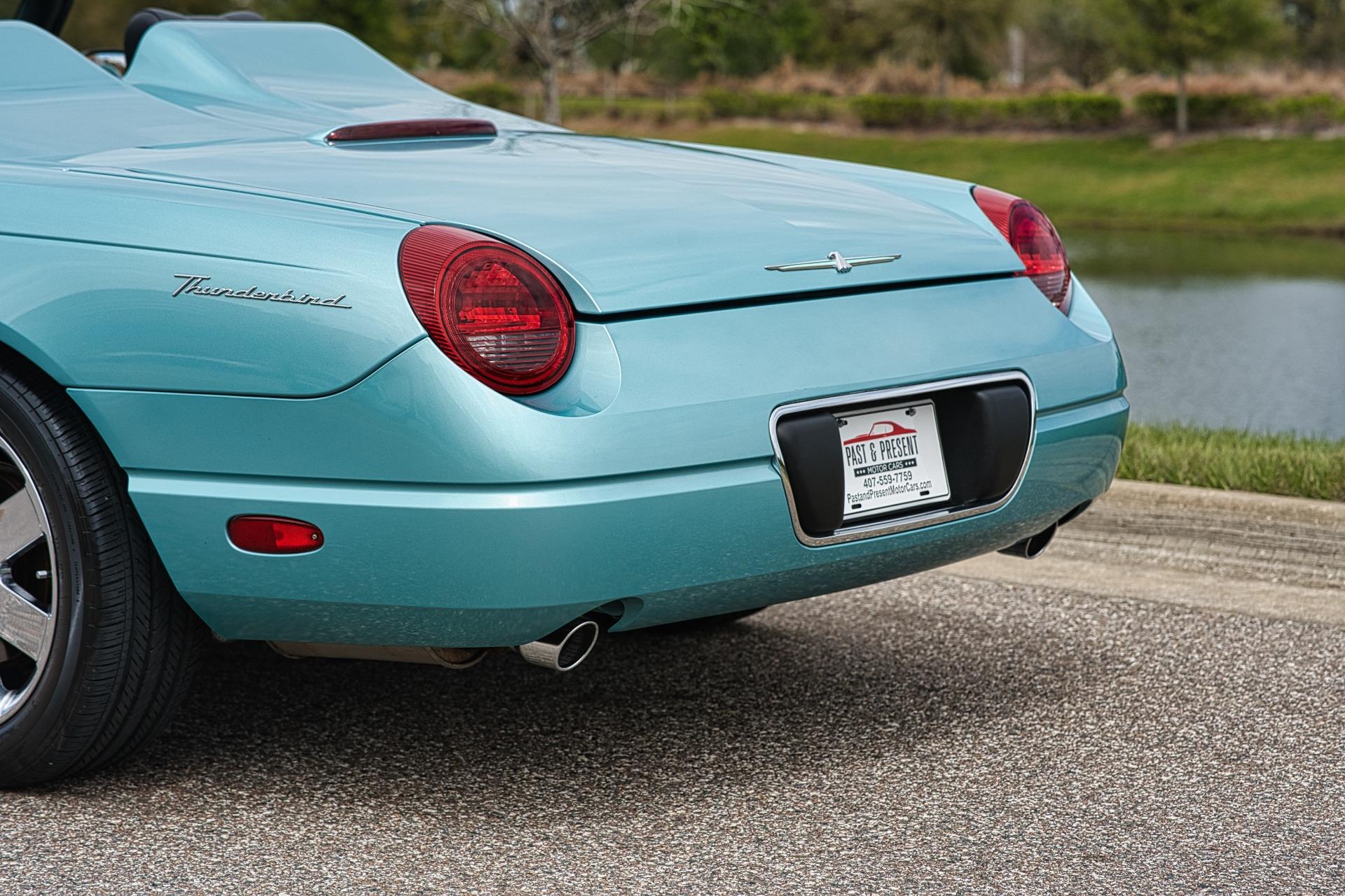 2002 Ford Thunderbird 35