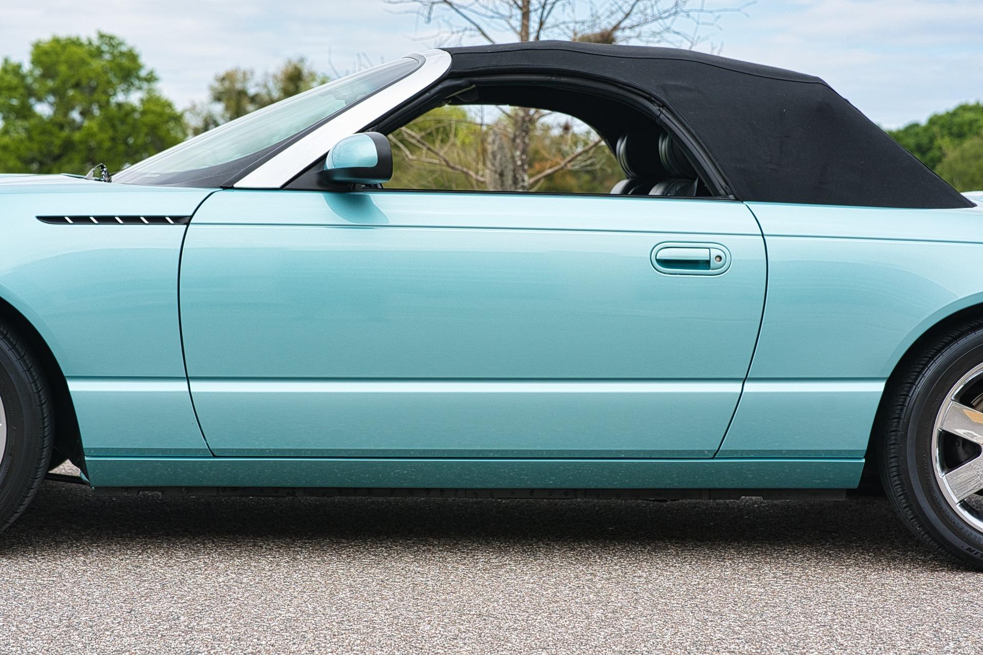 2002 Ford Thunderbird 103