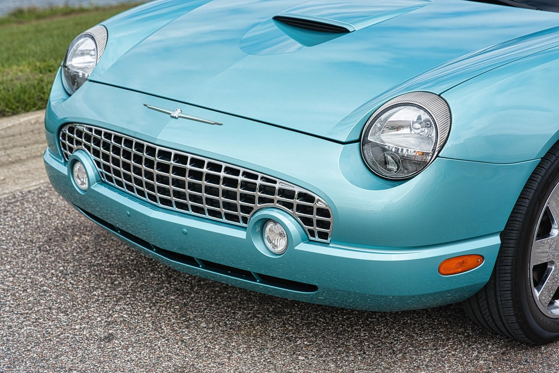 2002 Ford Thunderbird 142