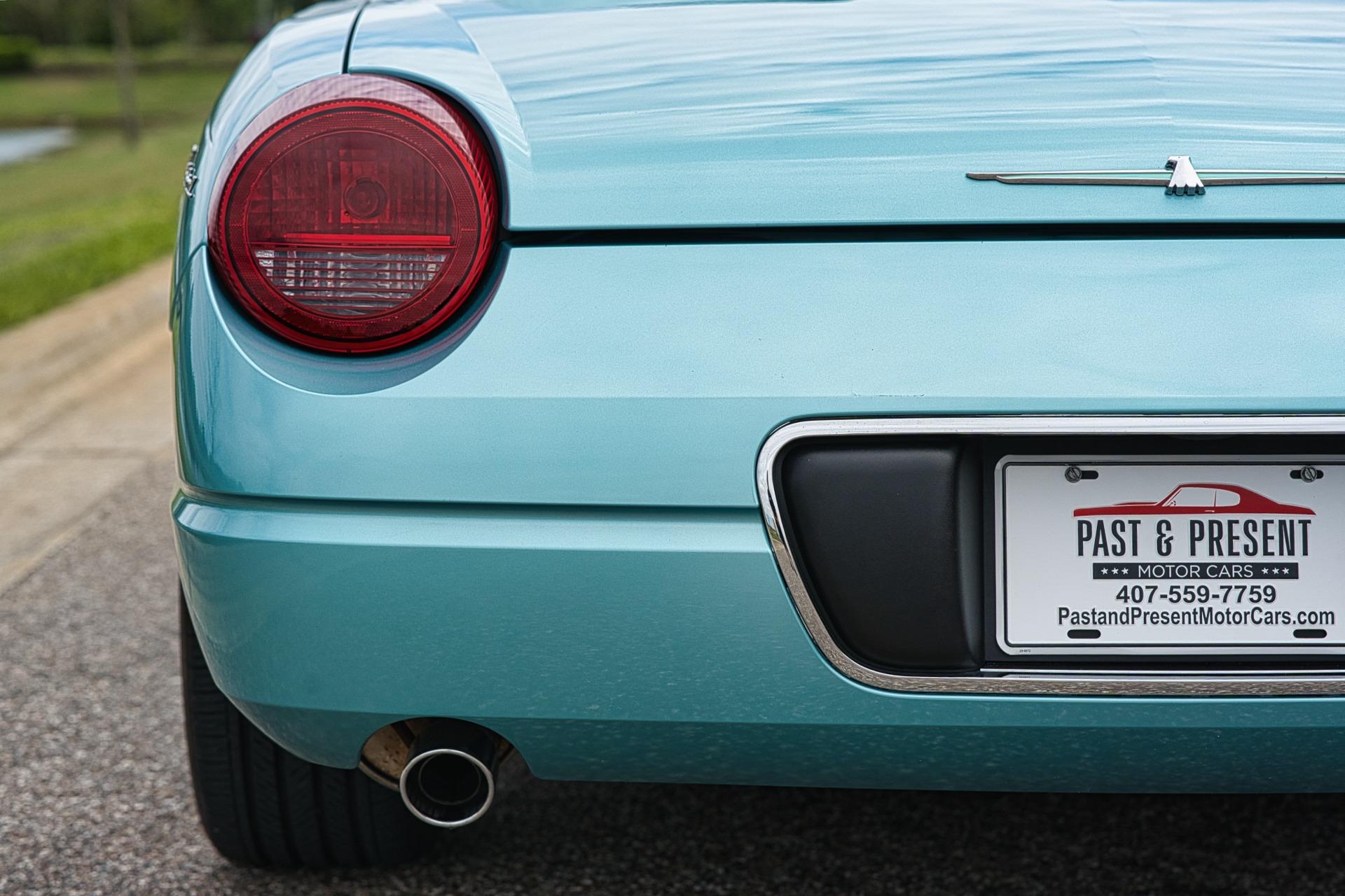 2002 Ford Thunderbird 45