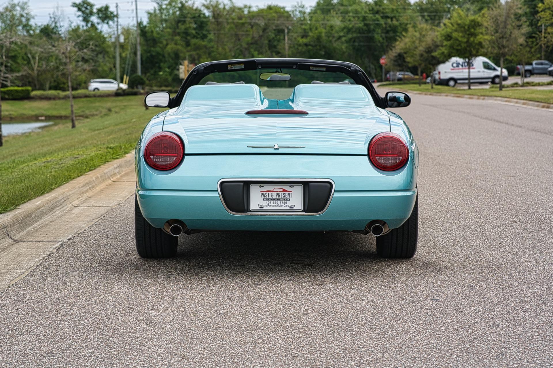 2002 Ford Thunderbird 5