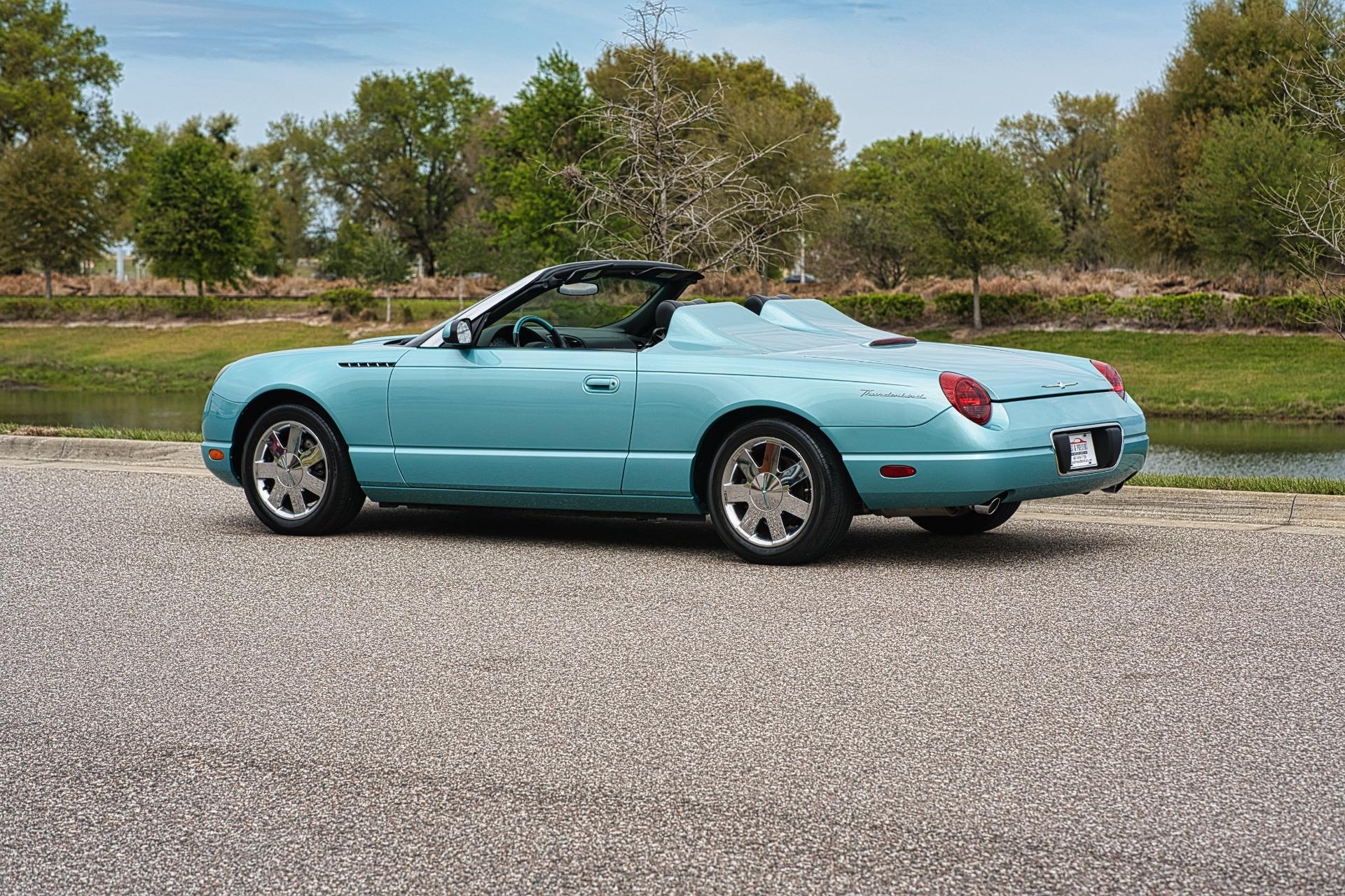 2002 Ford Thunderbird 24