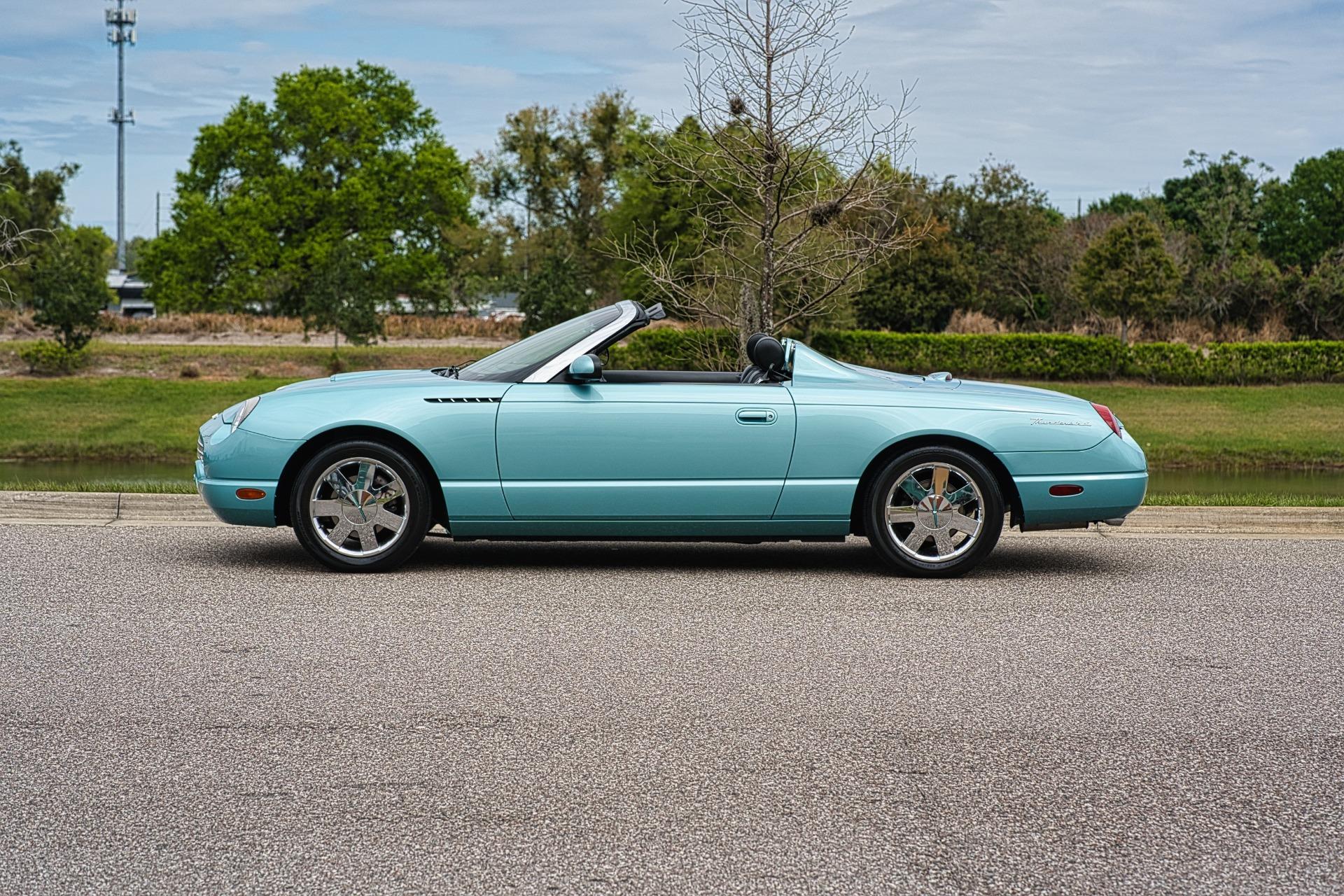 2002 Ford Thunderbird 3