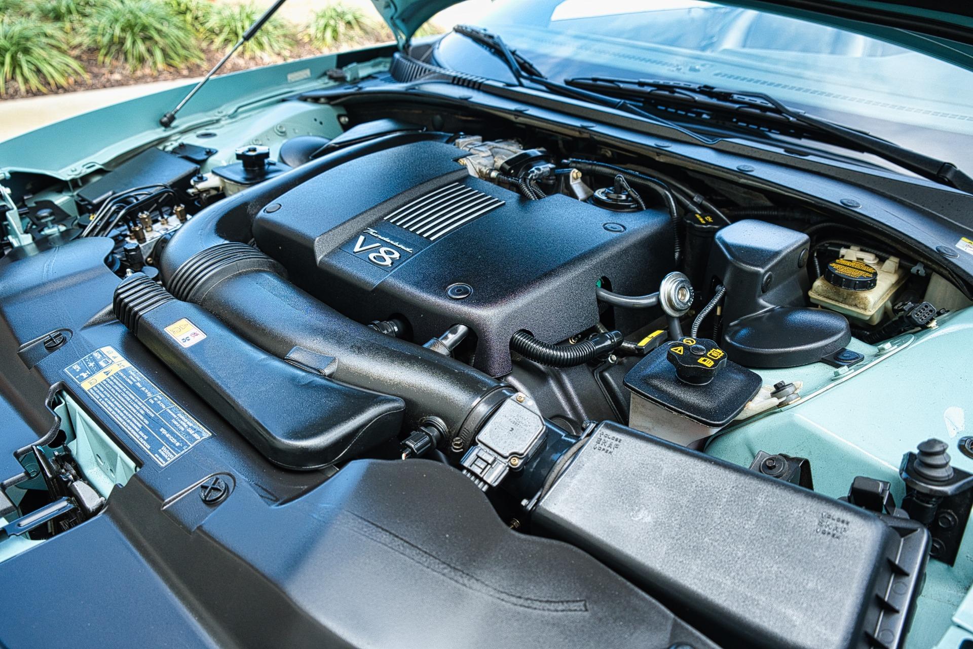 2002 Ford Thunderbird 11