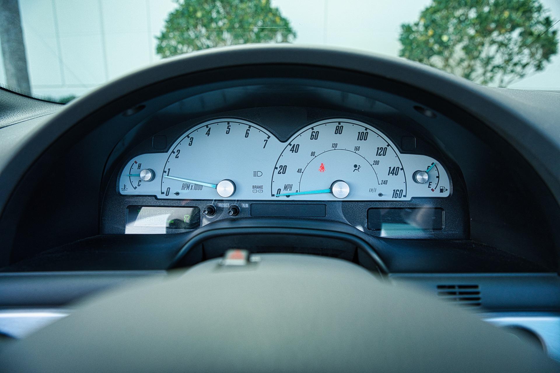 2002 Ford Thunderbird 67