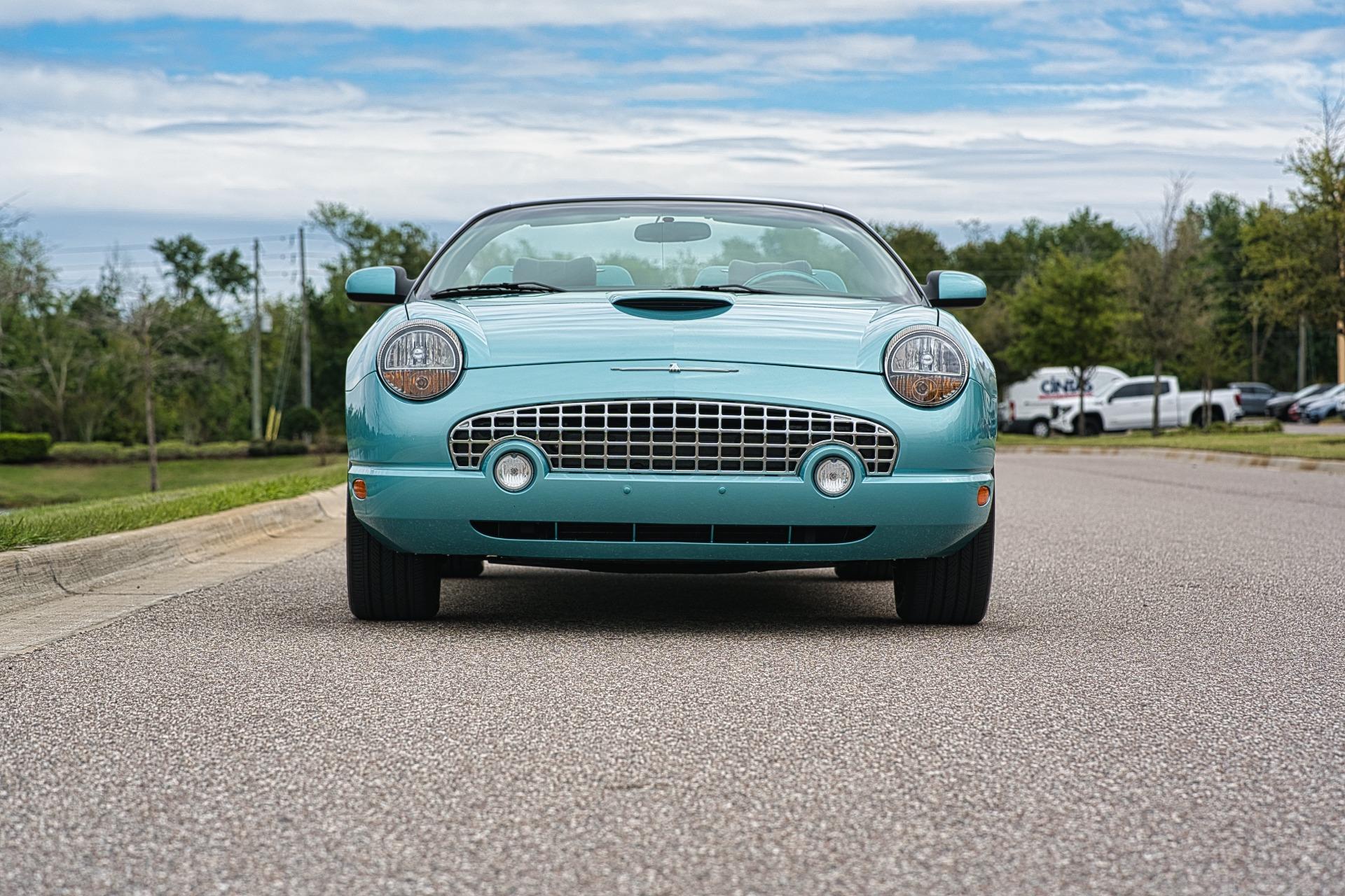 2002 Ford Thunderbird 27