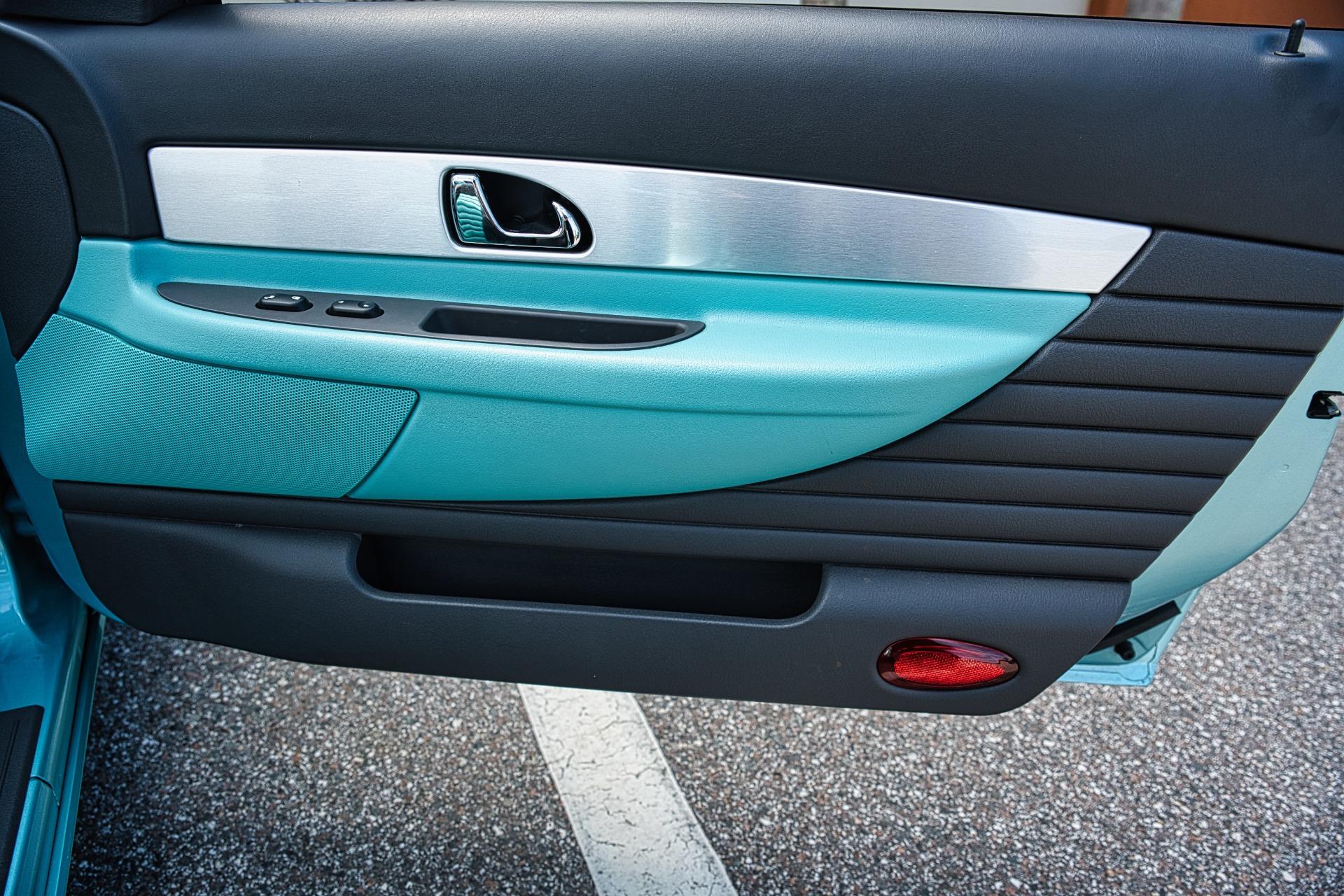 2002 Ford Thunderbird 71