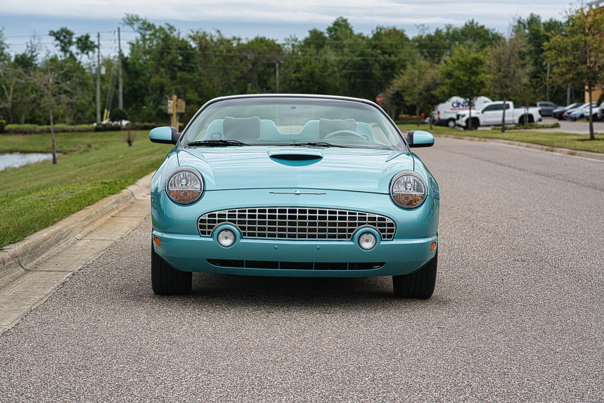 2002 Ford Thunderbird 26