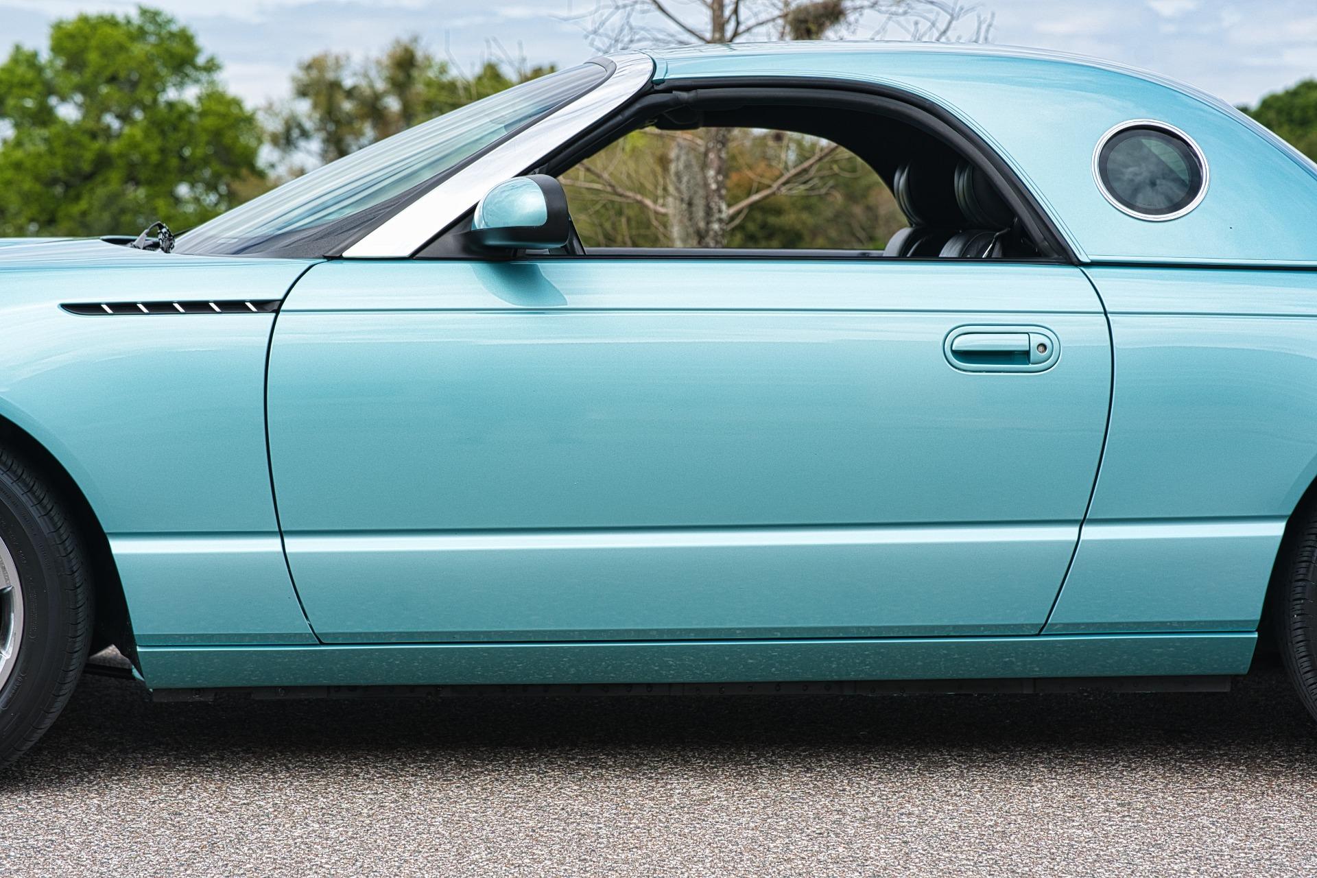 2002 Ford Thunderbird 145