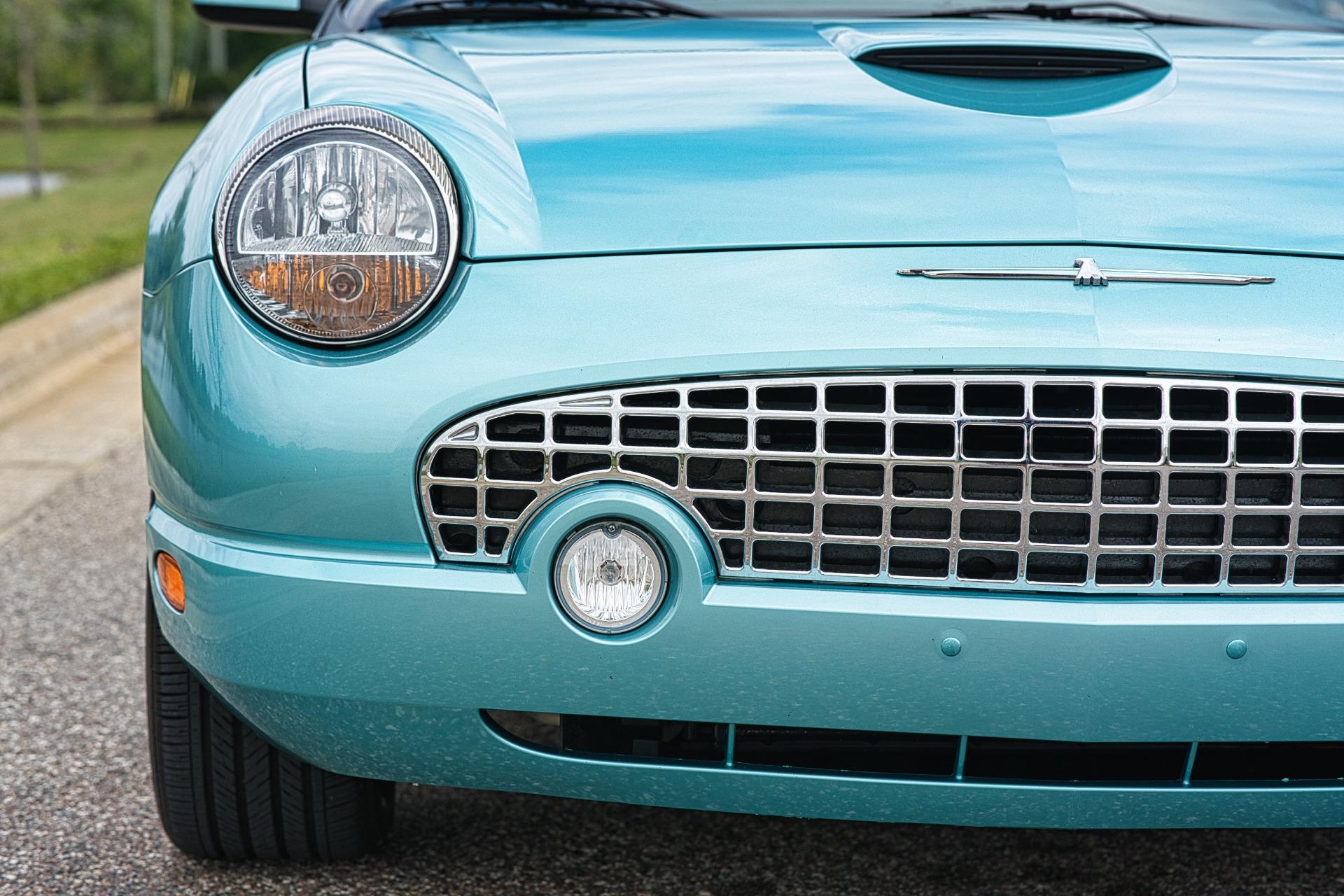 2002 Ford Thunderbird 140