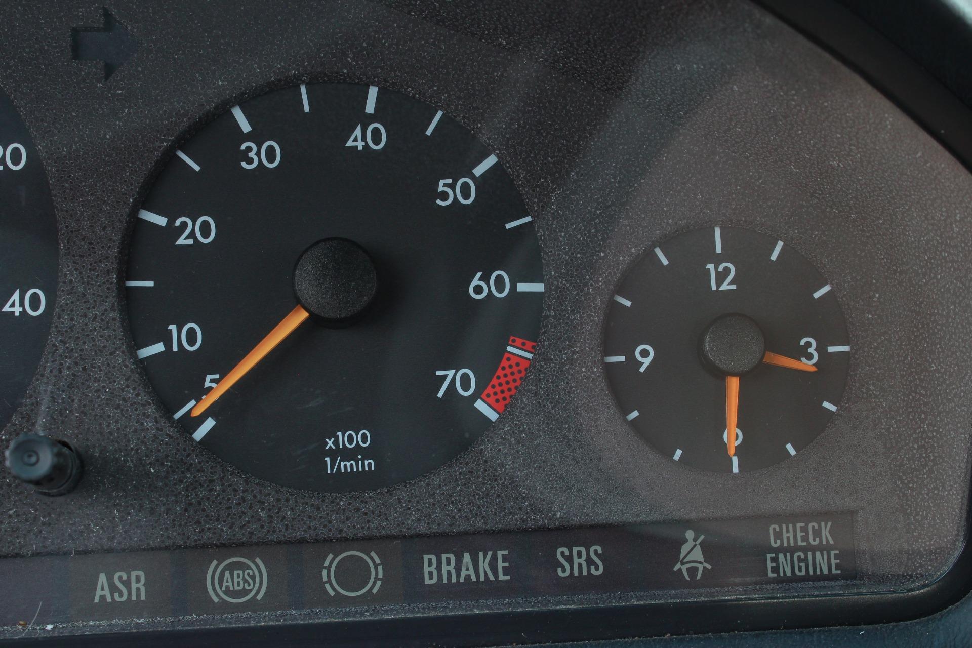 1995 Mercedes-Benz SL320 71