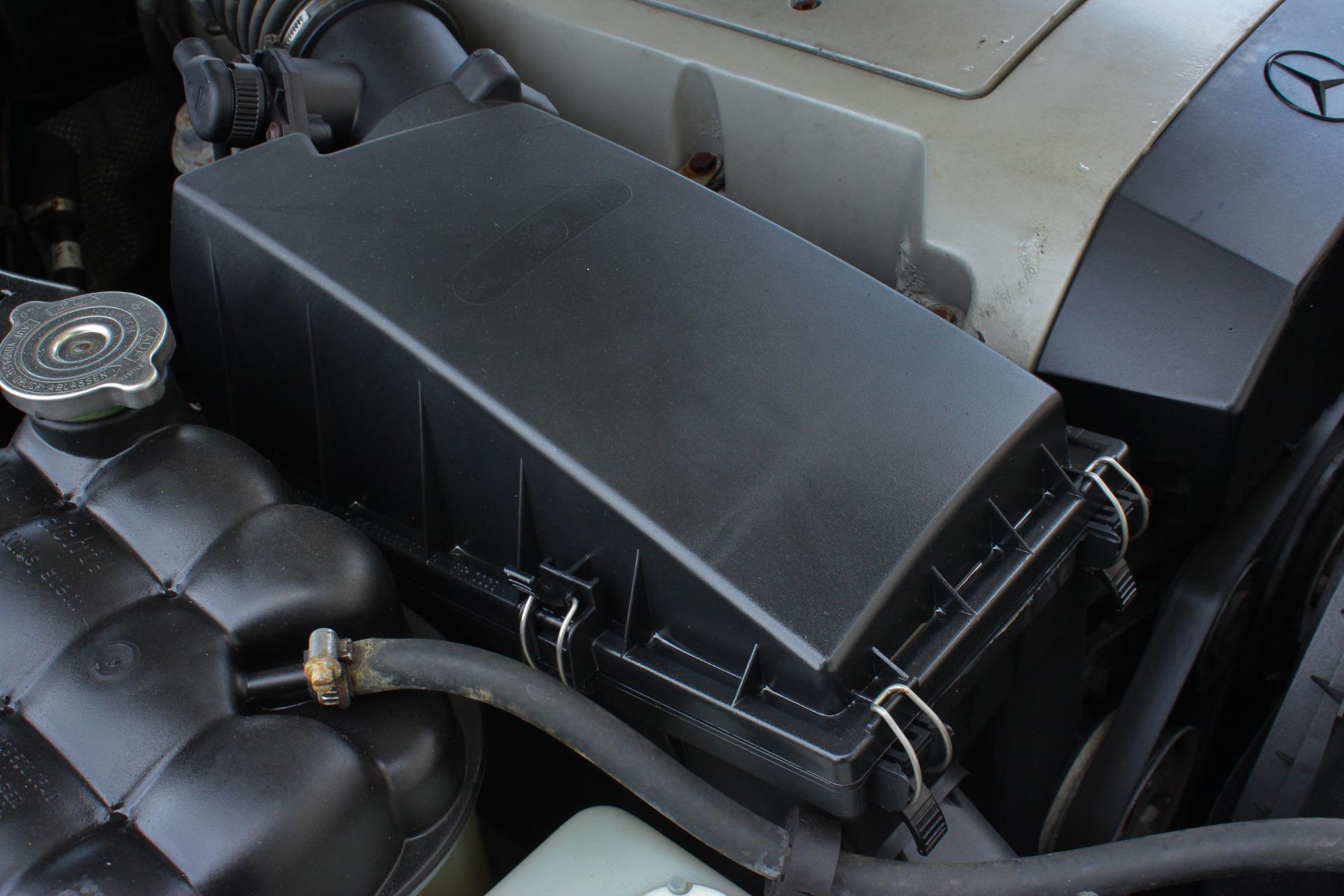 1995 Mercedes-Benz SL320 76