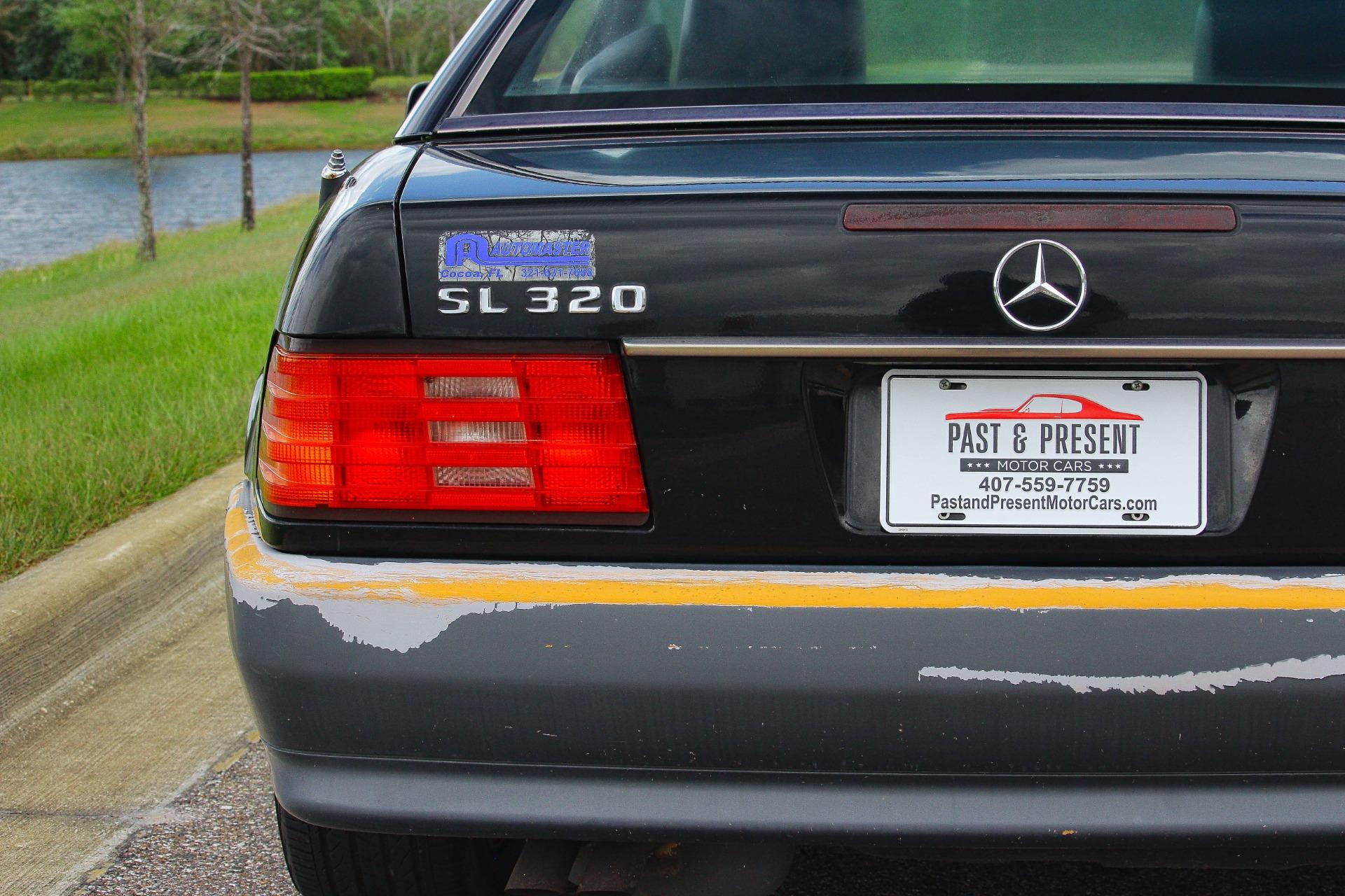 1995 Mercedes-Benz SL320 38