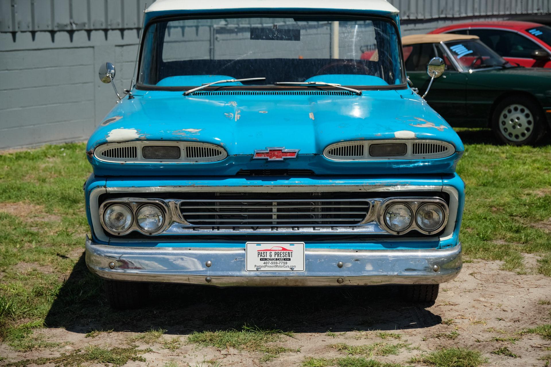 1960 Chevrolet Apache 8