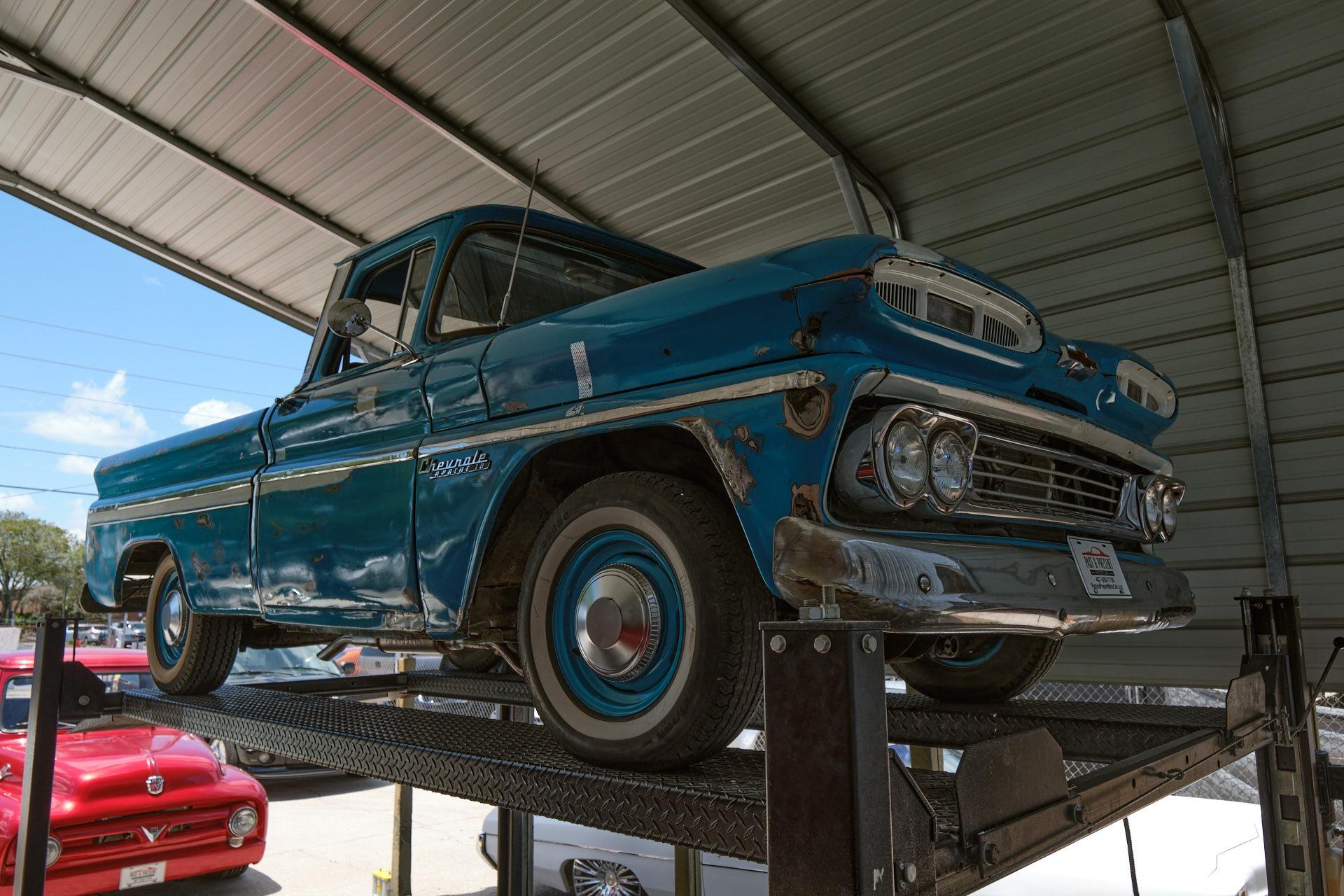 1960 Chevrolet Apache 75