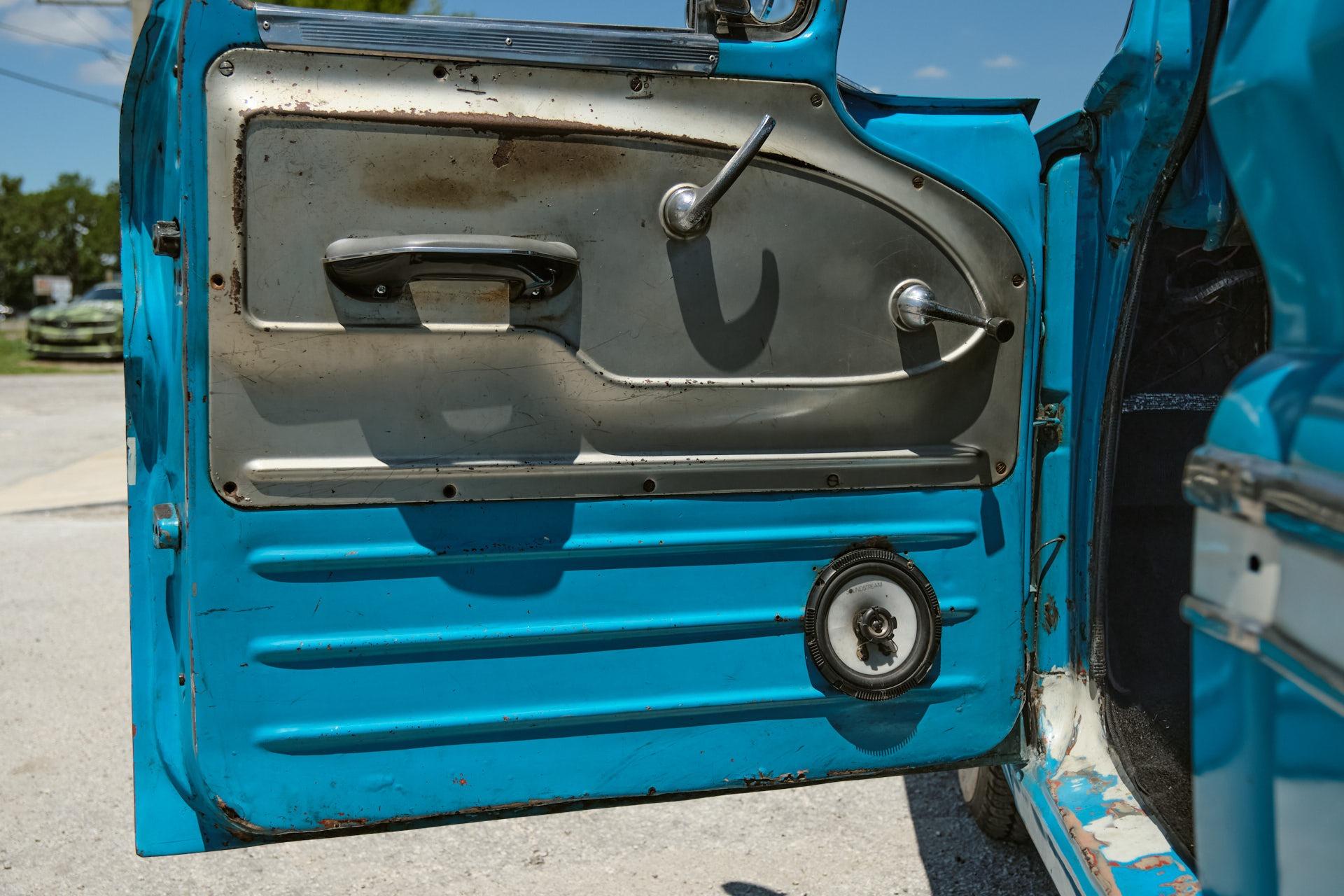 1960 Chevrolet Apache 34