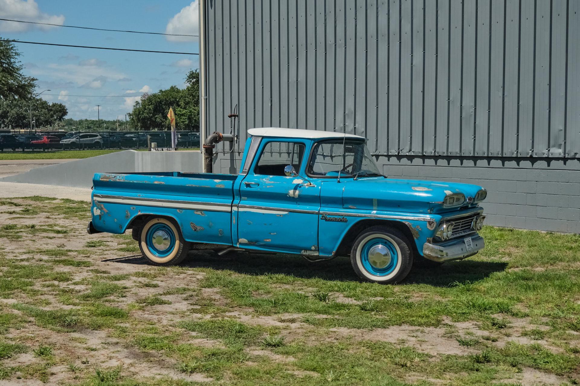 1960 Chevrolet Apache 23