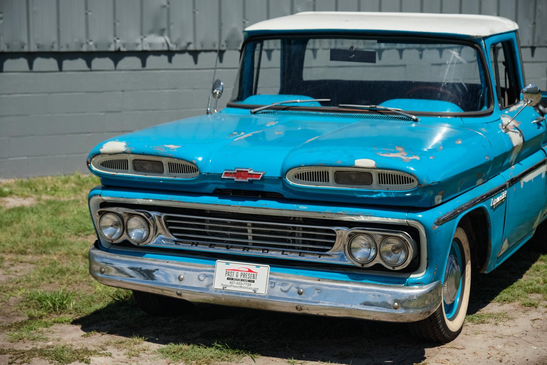 1960 Chevrolet Apache 19