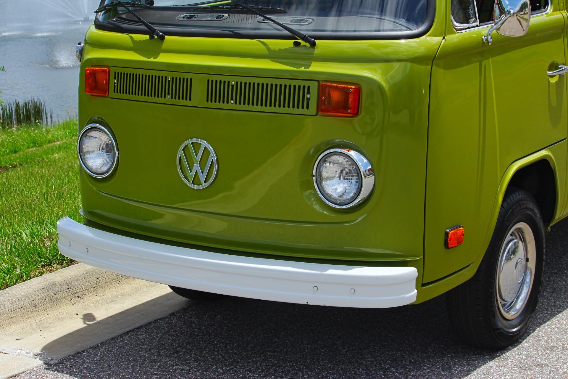 1979 Volkswagen Westfalia Bus 24