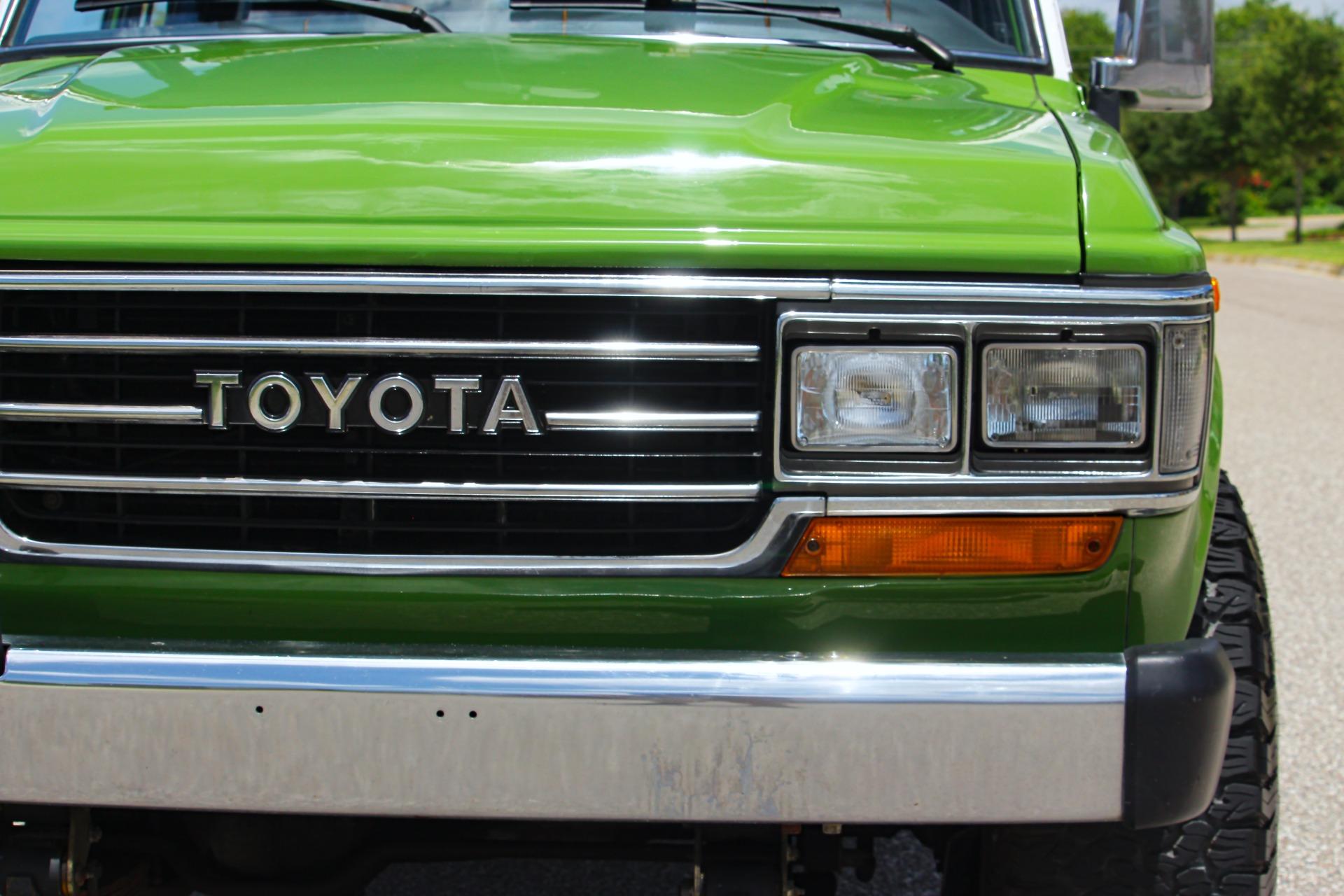 1990 Toyota Land Cruiser 29