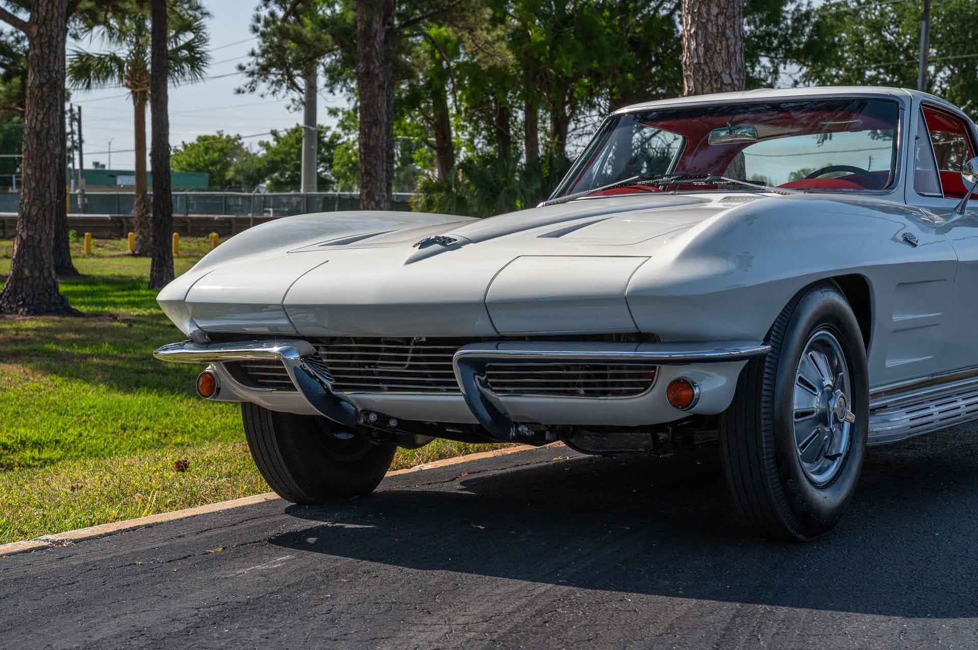 1964 Chevrolet Corvette 29