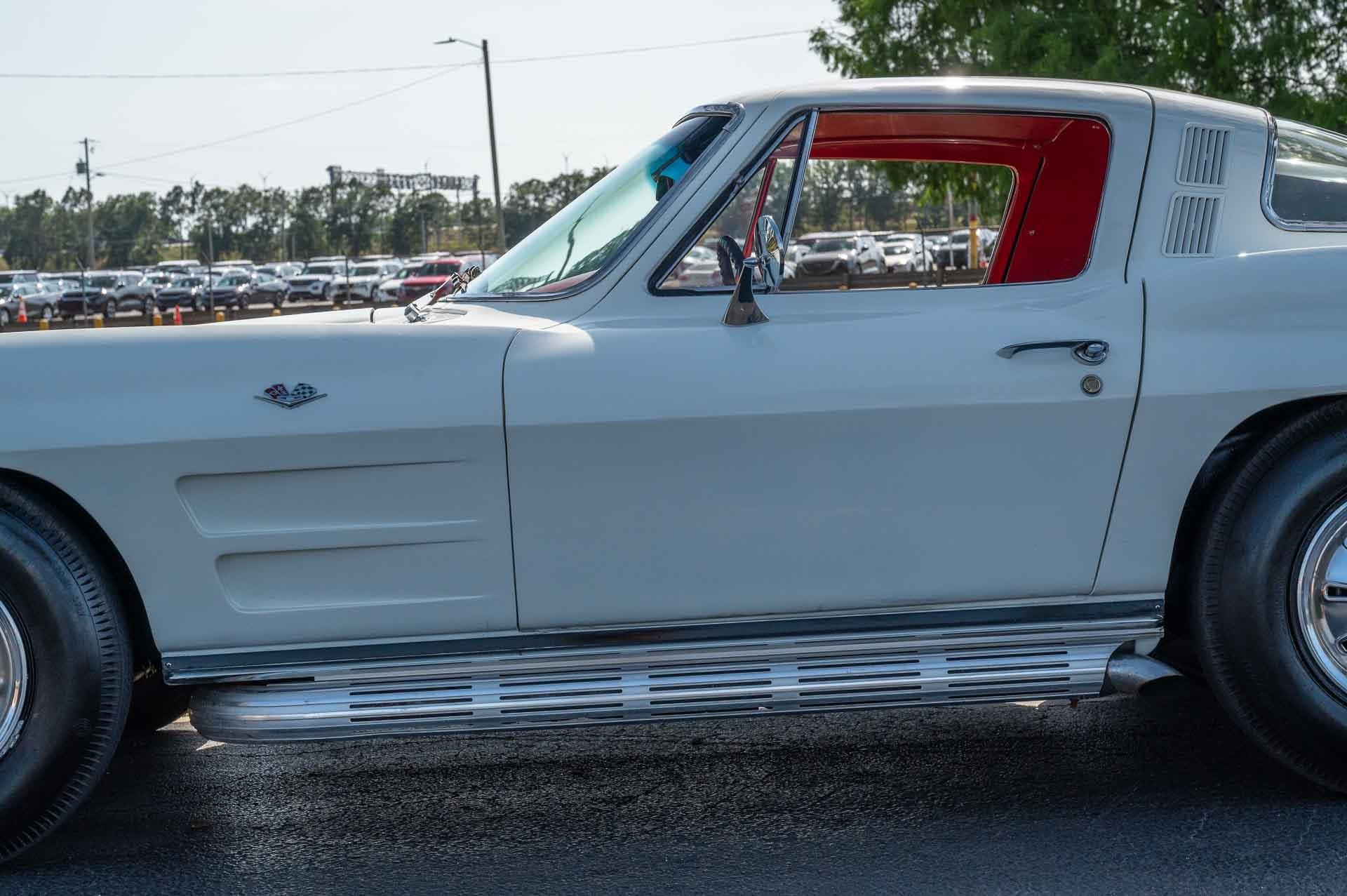 1964 Chevrolet Corvette 26