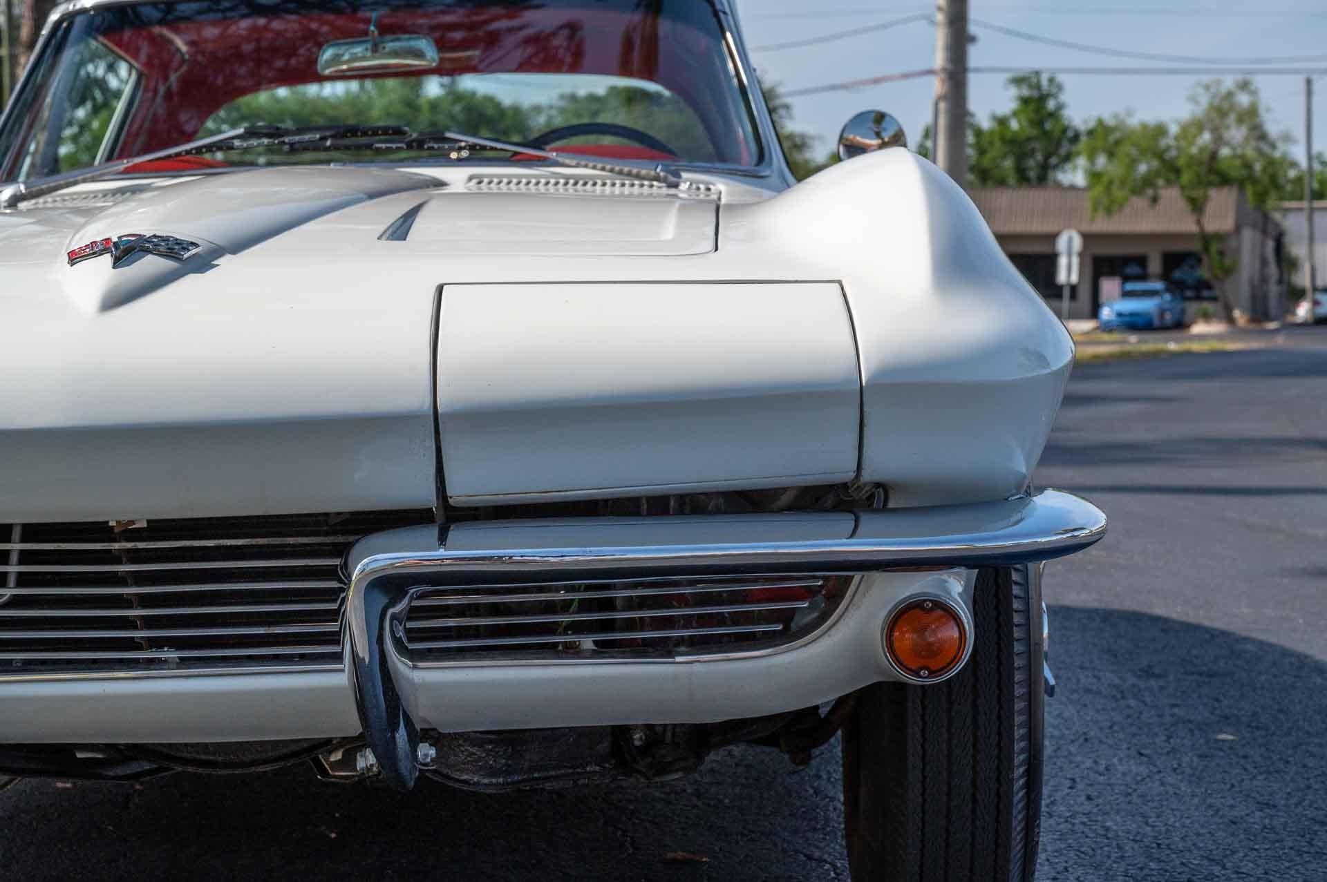 1964 Chevrolet Corvette 33