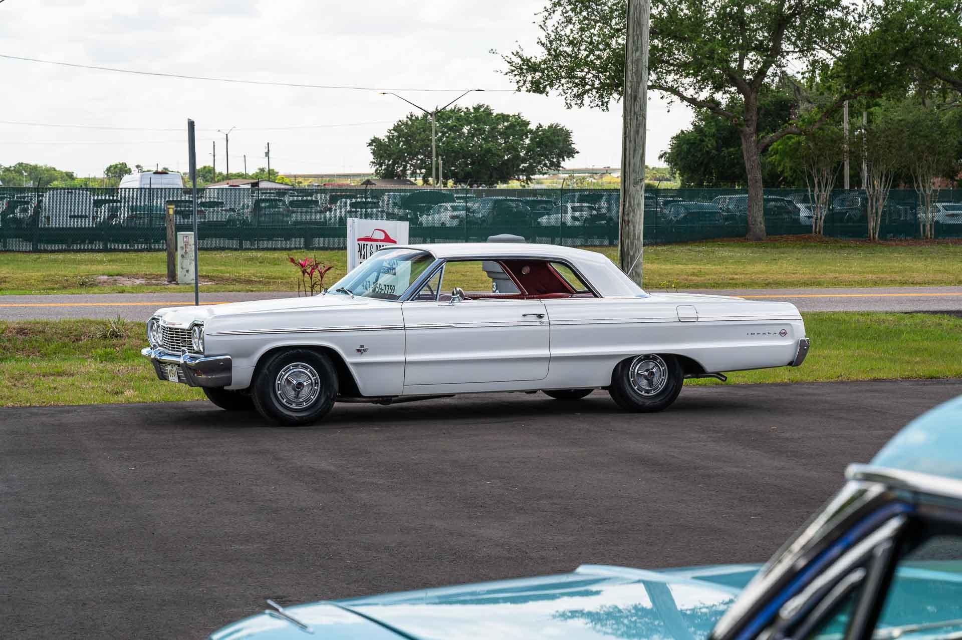 1964 Chevrolet Impala SS 18