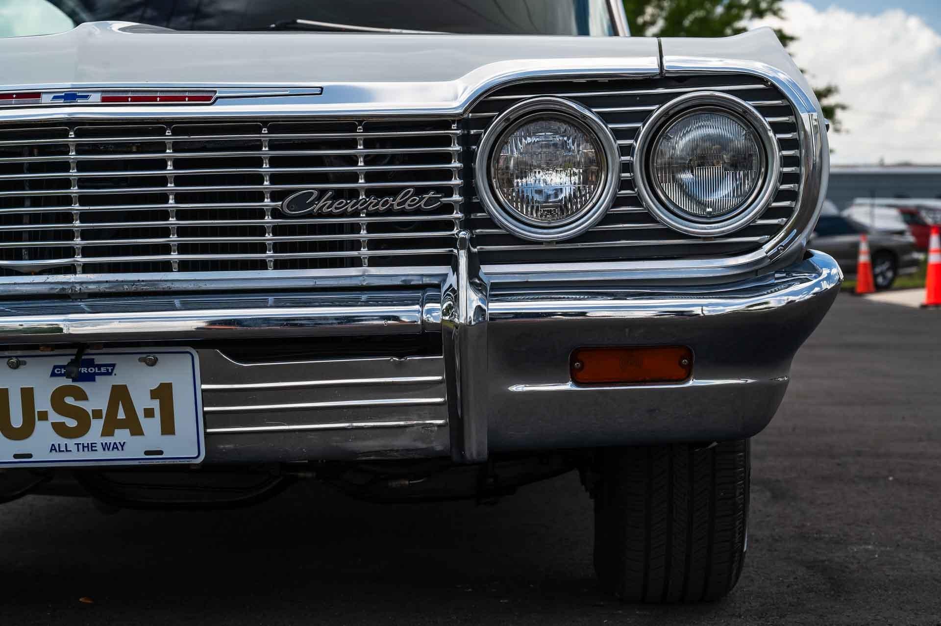 1964 Chevrolet Impala SS 32